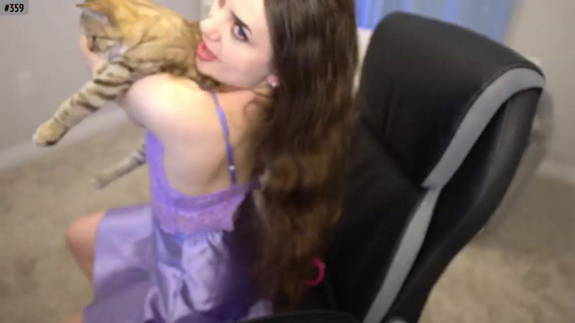 Gallery image thumbnail from AmberPeach's myfreecams stream on, 11/11/2025, 04:30 image 14 of 20
