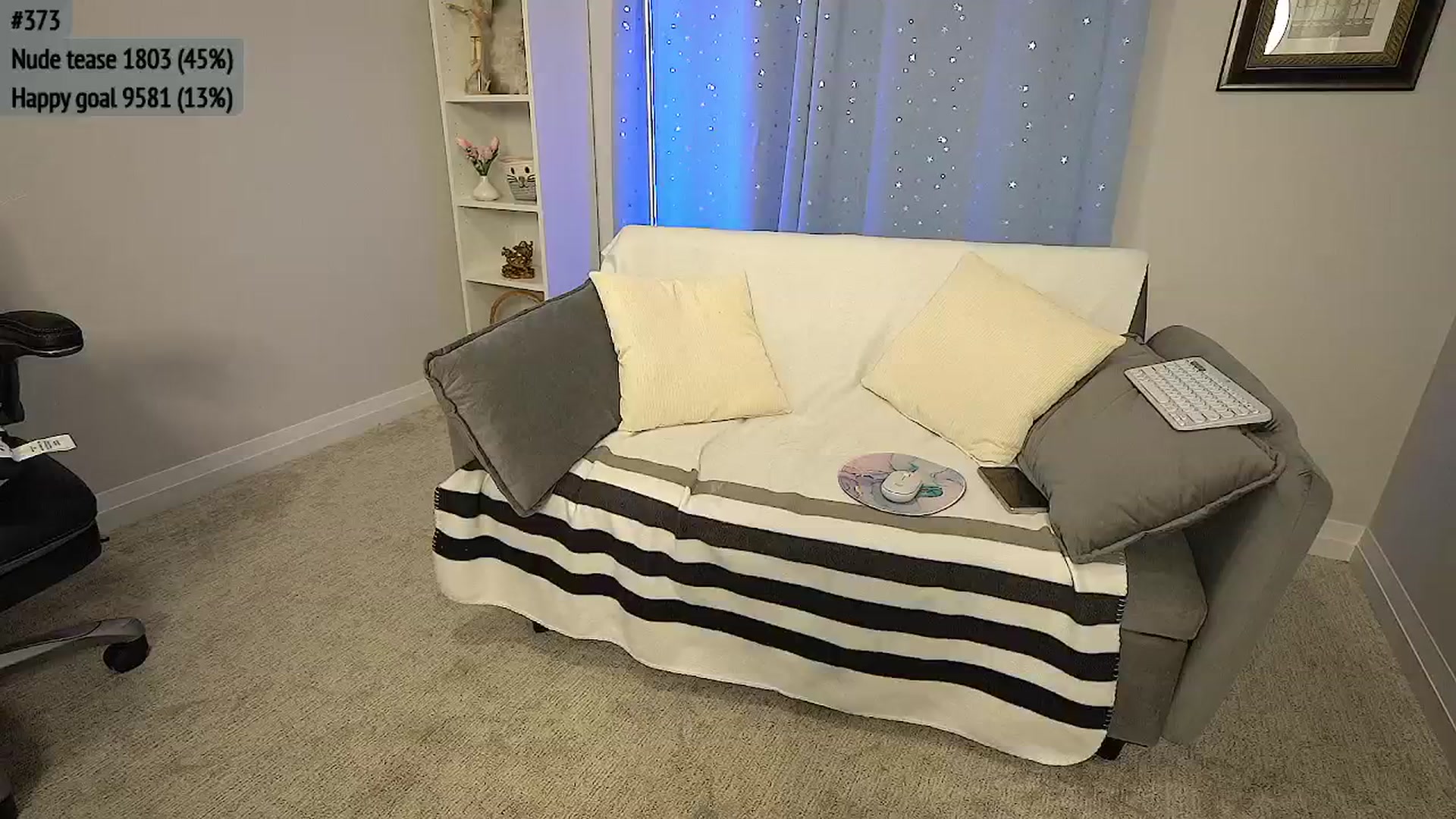 Gallery image thumbnail from AmberPeach's myfreecams stream on, 11/13/2025, 22:57 image 16 of 20
