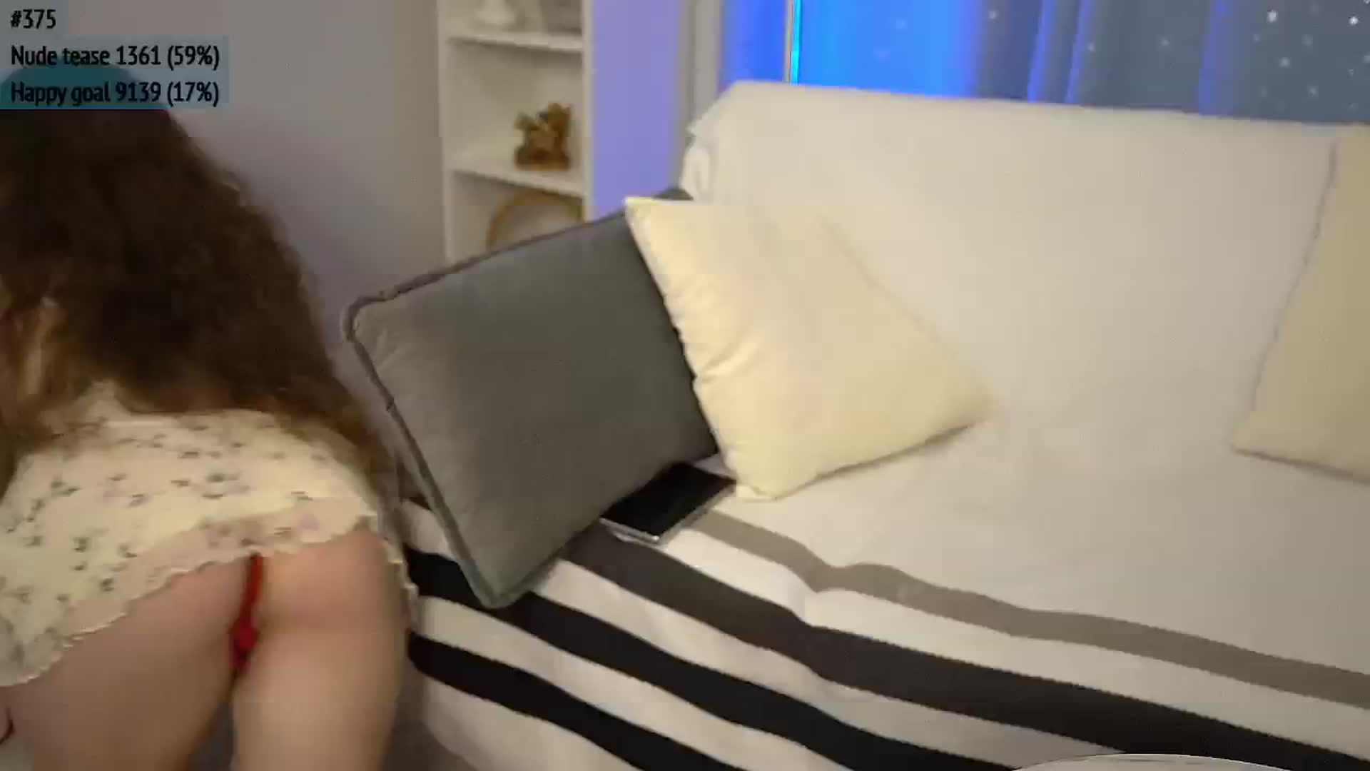 Gallery image thumbnail from AmberPeach's myfreecams stream on, 11/14/2025, 24:01 image 16 of 20