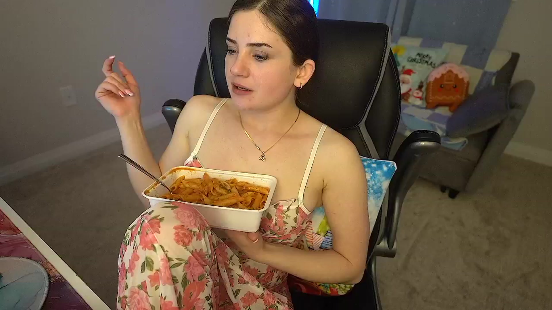 Gallery image thumbnail from AmberPeach's myfreecams stream on, 12/21/2025, 02:49 image 13 of 20