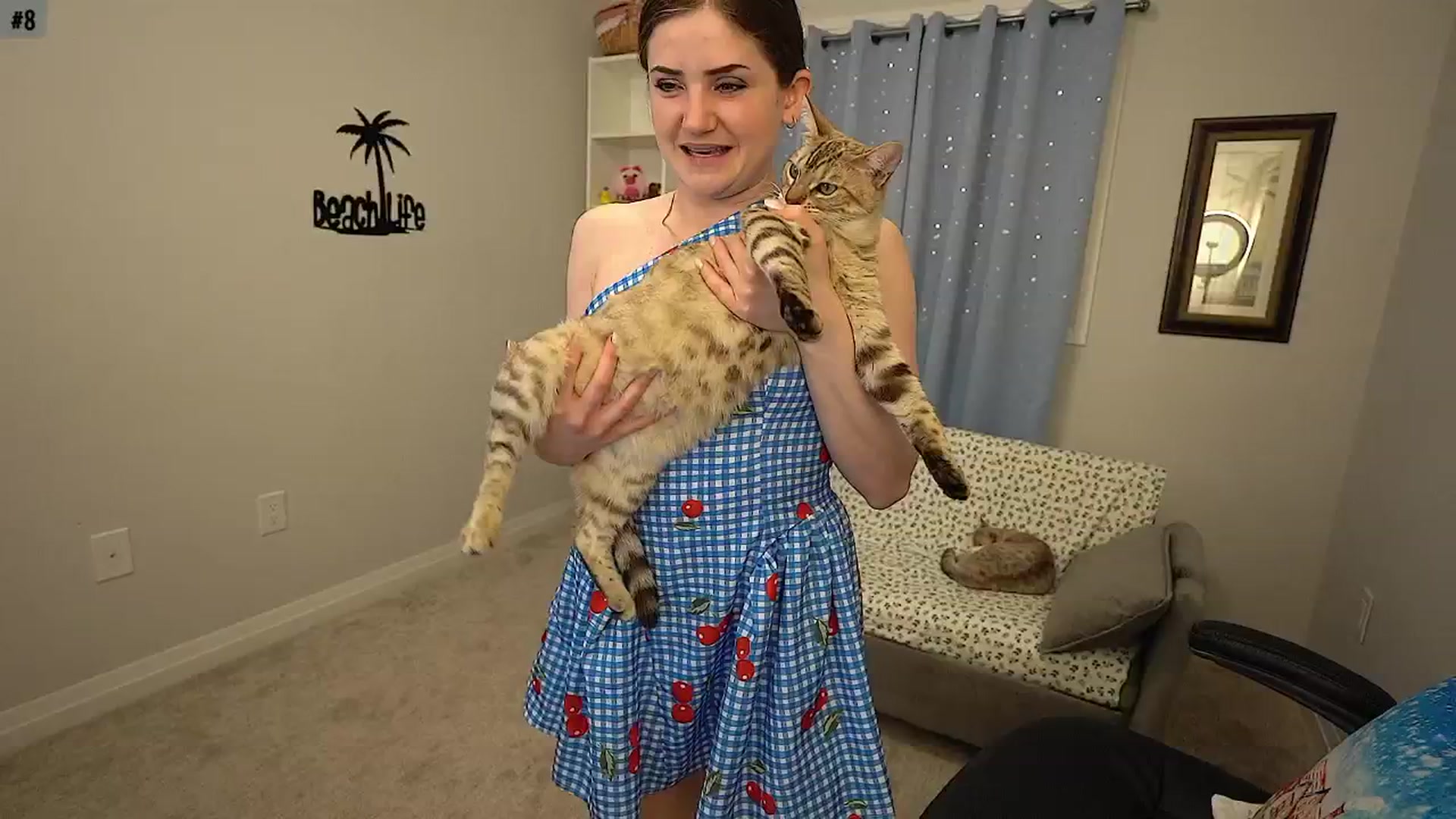 Gallery image thumbnail from AmberPeach's myfreecams stream on, 01/10/2026, 24:27 image 10 of 20