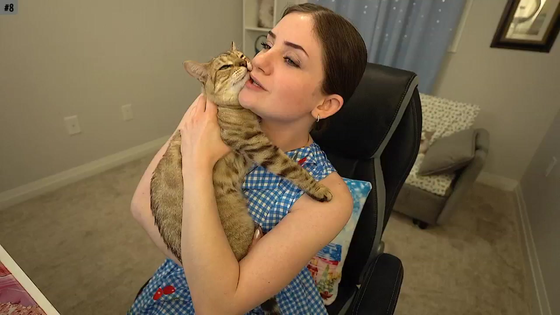 Gallery image thumbnail from AmberPeach's myfreecams stream on, 01/10/2026, 24:27 image 8 of 20