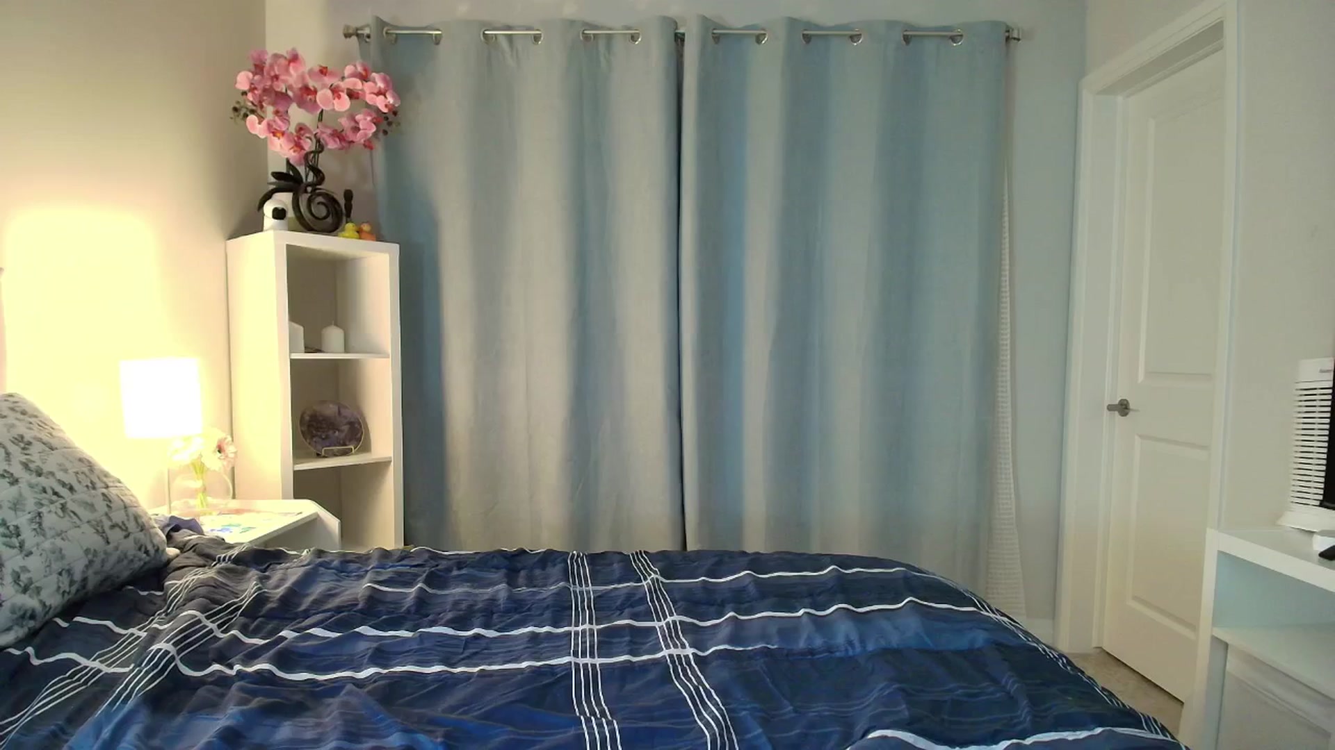 Gallery image thumbnail from AmberPeach's myfreecams stream on, 03/03/2026, 05:02 image 15 of 20