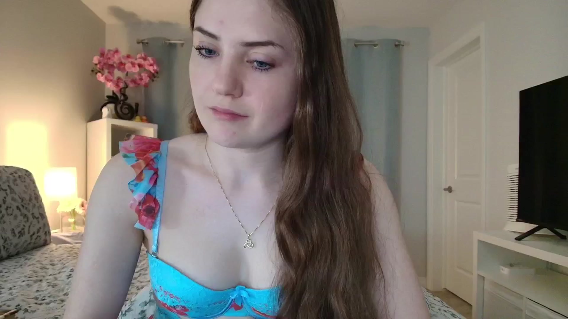 Gallery image thumbnail from AmberPeach's myfreecams stream on, 03/20/2026, 01:20 image 2 of 20