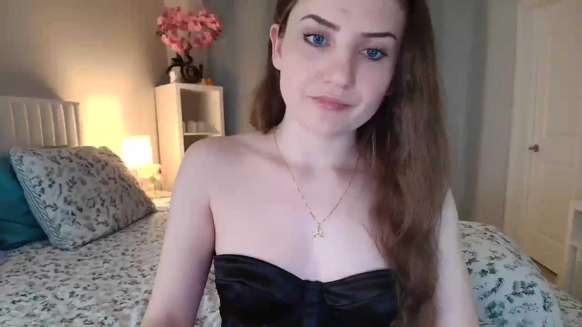 Gallery image thumbnail from AmberPeach's myfreecams stream on, 03/23/2026, 02:29 image 18 of 20