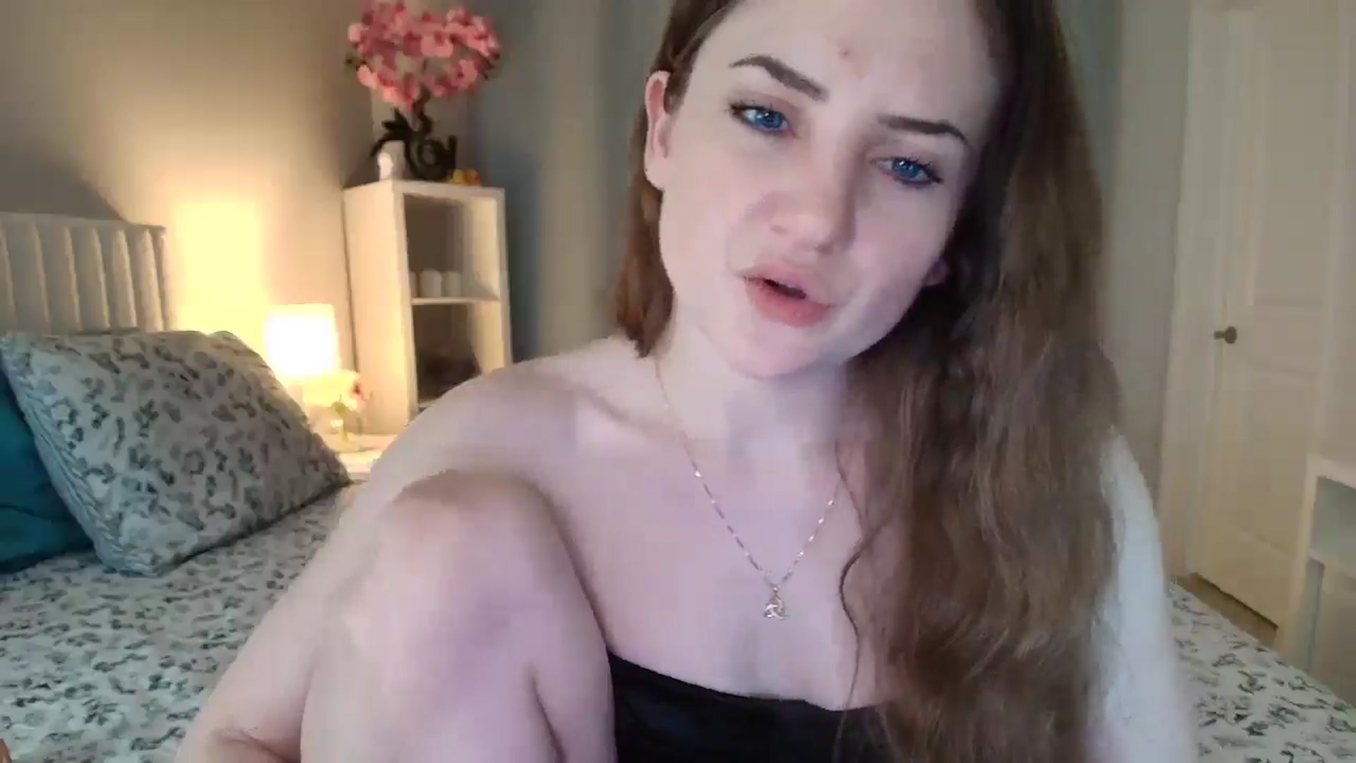Gallery image thumbnail from AmberPeach's myfreecams stream on, 03/23/2026, 05:20 image 9 of 20
