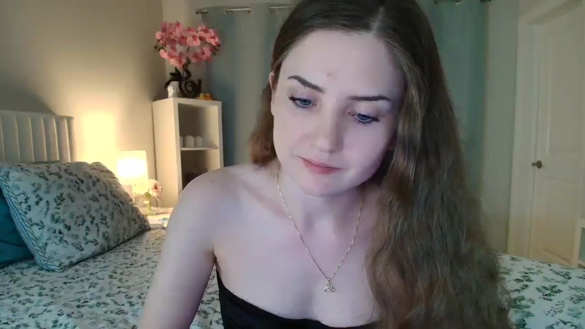 Gallery image thumbnail from AmberPeach's myfreecams stream on, 03/23/2026, 07:11 image 12 of 20