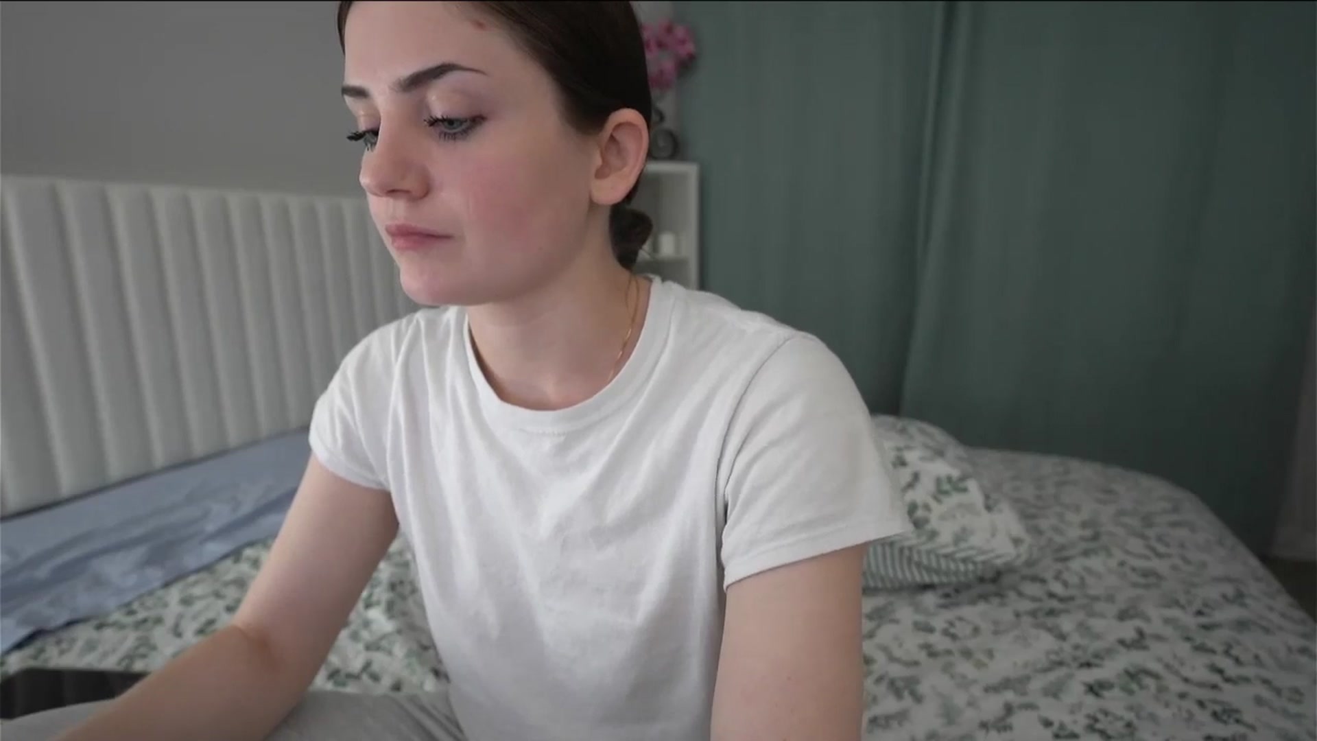 Gallery image thumbnail from AmberPeach's myfreecams stream on, 04/21/2026, 10:16 image 14 of 20