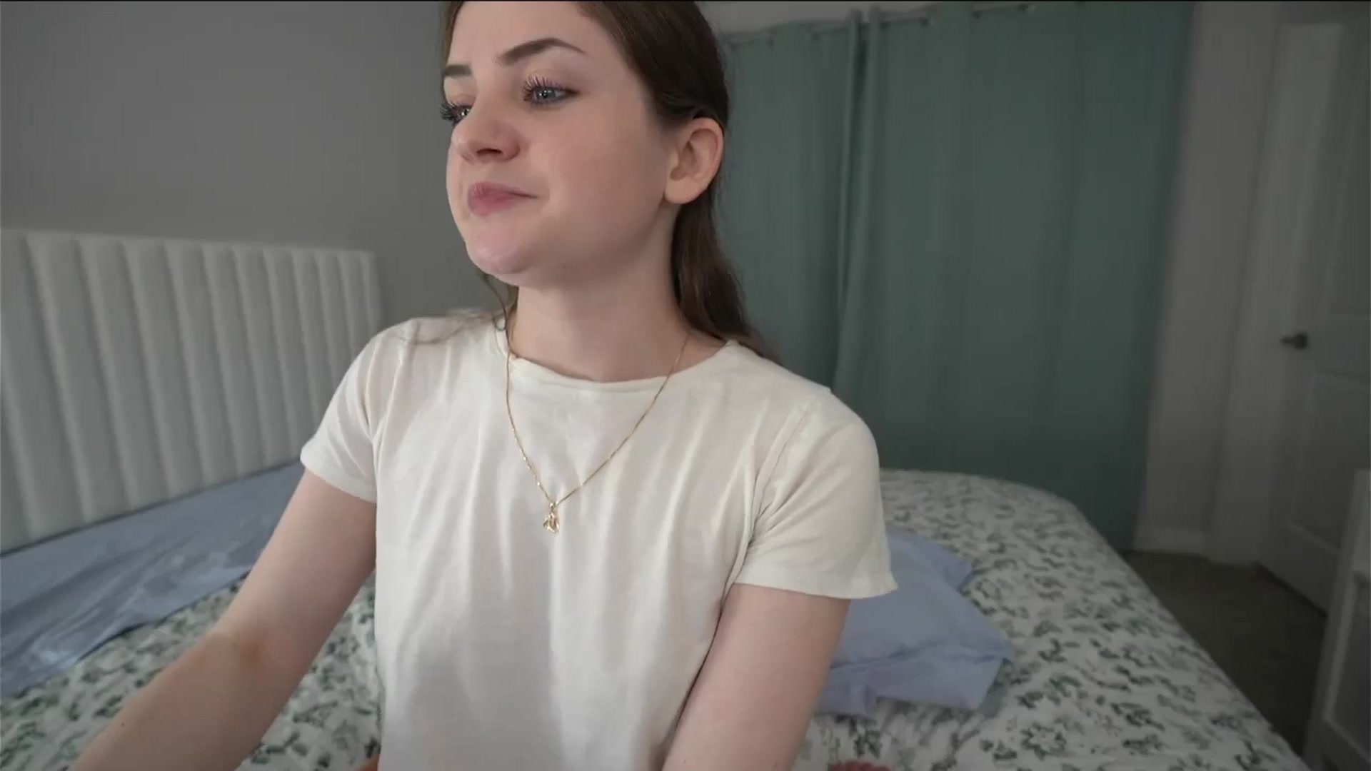 Gallery image thumbnail from AmberPeach's myfreecams stream on, 04/23/2026, 06:46 image 11 of 20