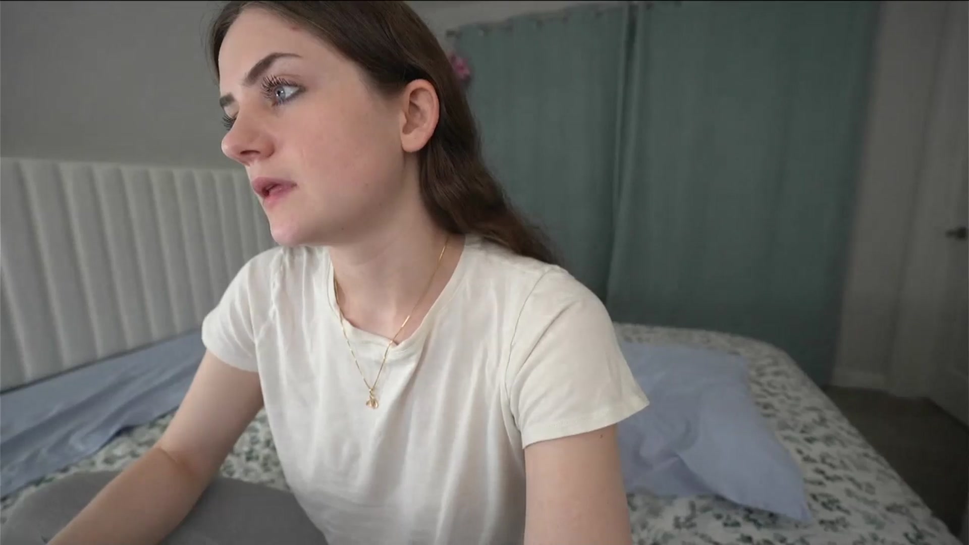 Gallery image thumbnail from AmberPeach's myfreecams stream on, 04/23/2026, 06:46 image 4 of 20