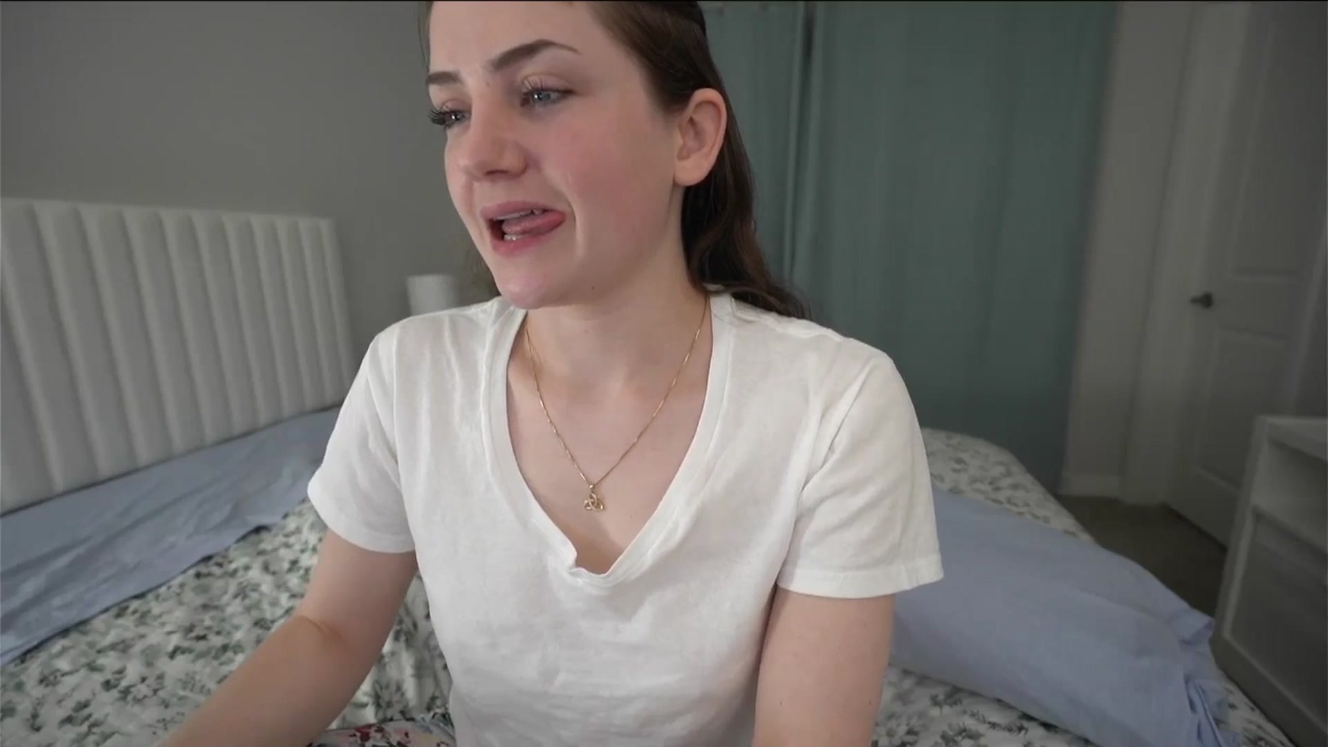 Gallery image thumbnail from AmberPeach's myfreecams stream on, 04/25/2026, 07:55 image 12 of 20