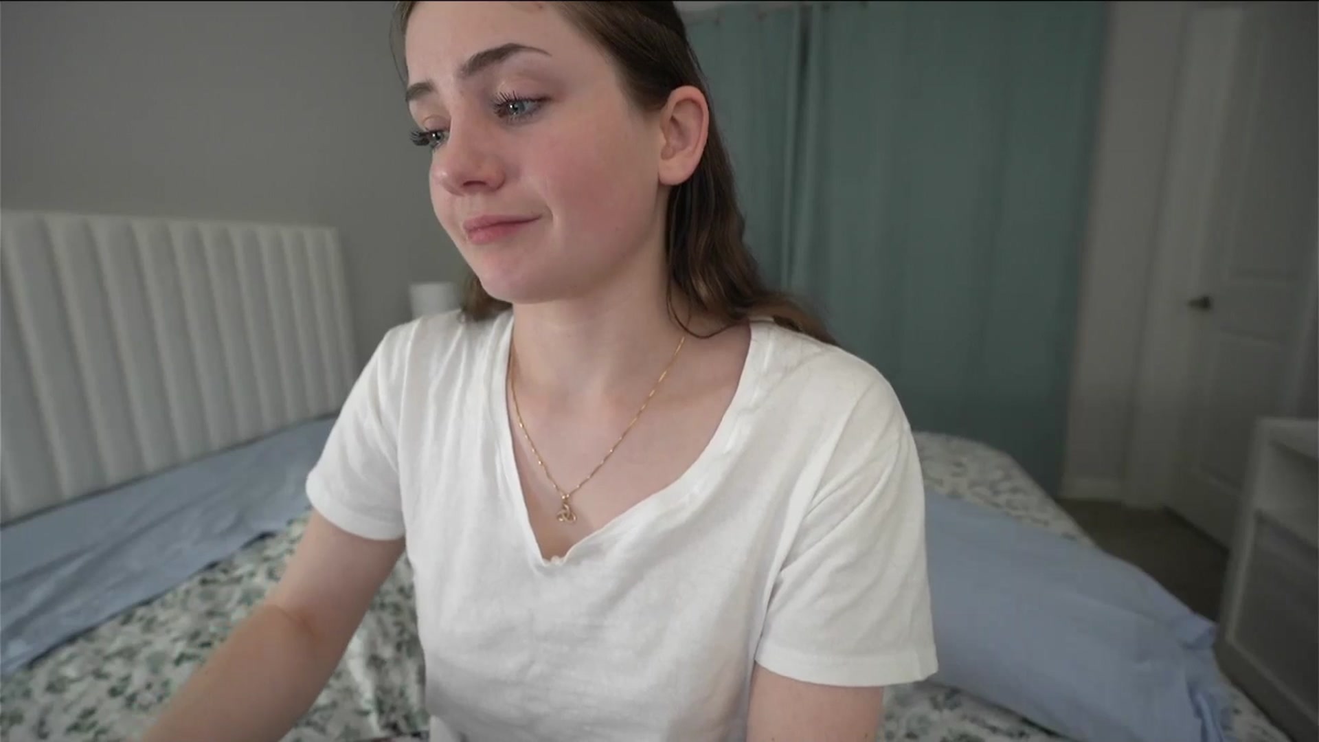 Gallery image thumbnail from AmberPeach's myfreecams stream on, 04/25/2026, 07:55 image 18 of 20