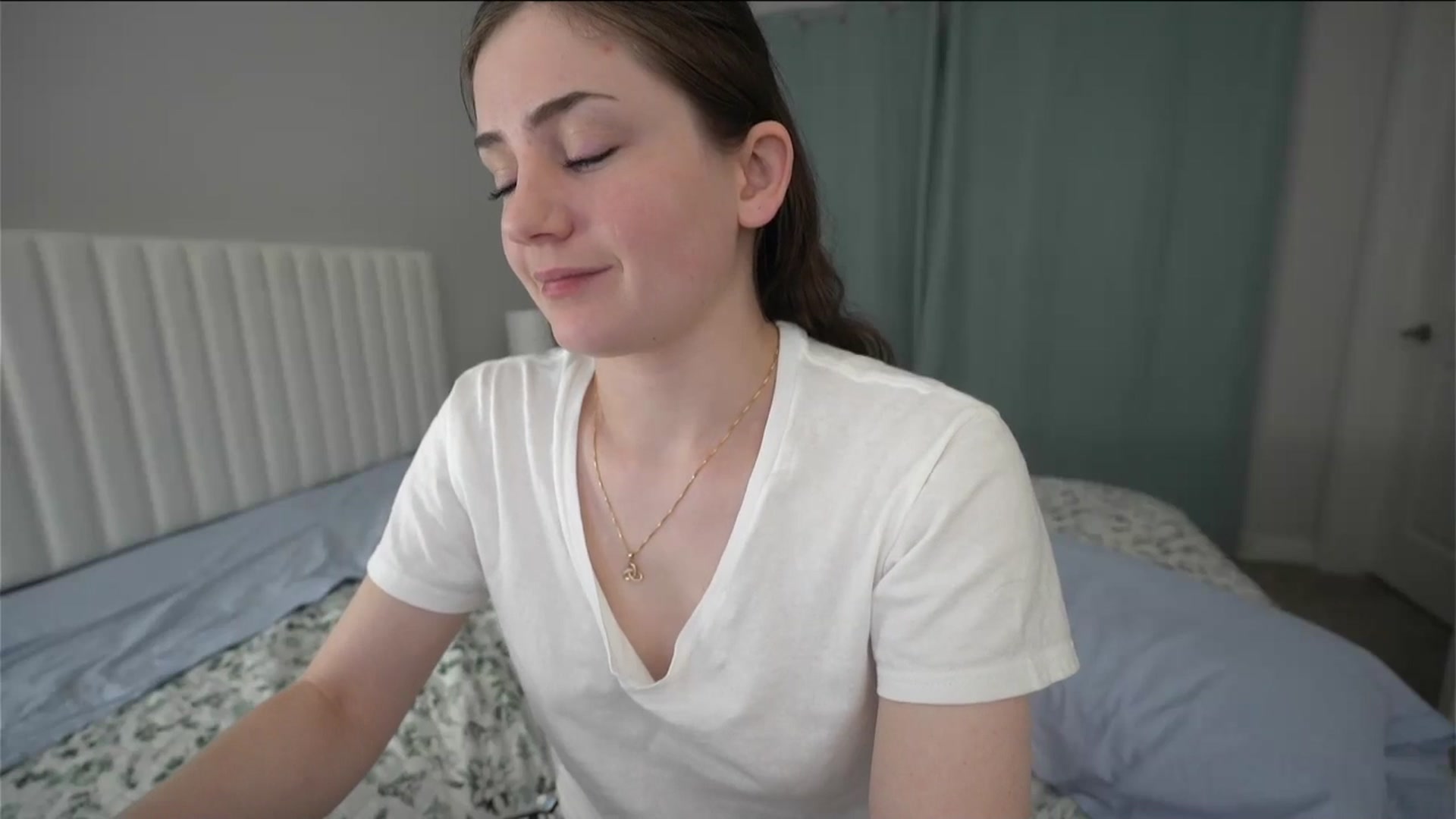 Gallery image thumbnail from AmberPeach's myfreecams stream on, 04/25/2026, 11:11 image 2 of 20