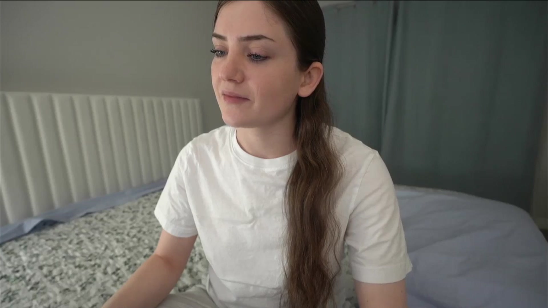 Gallery image thumbnail from AmberPeach's myfreecams stream on, 04/30/2026, 02:52 image 15 of 20