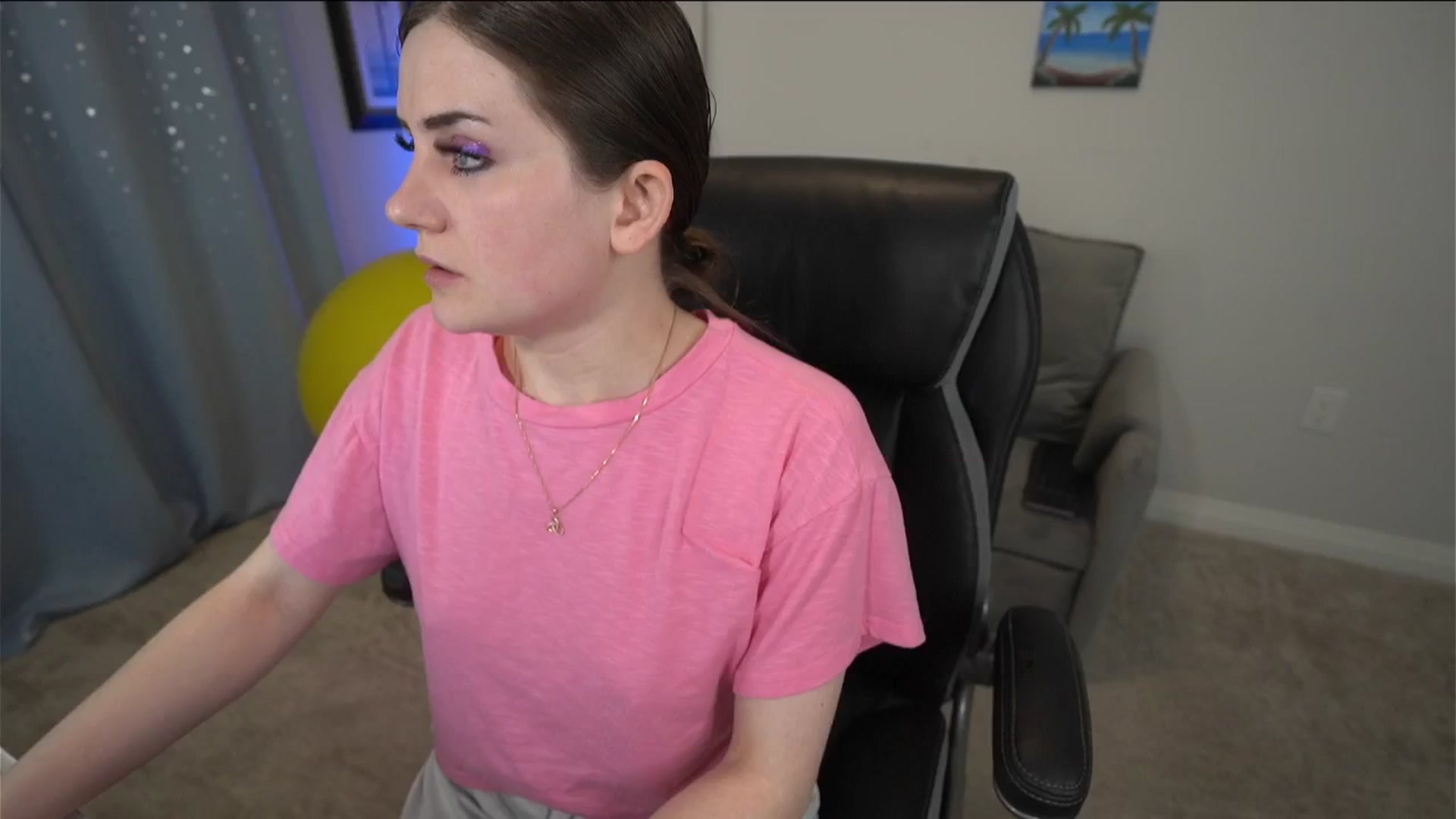 Gallery image thumbnail from AmberPeach's myfreecams stream on, 05/04/2026, 06:51 image 4 of 20