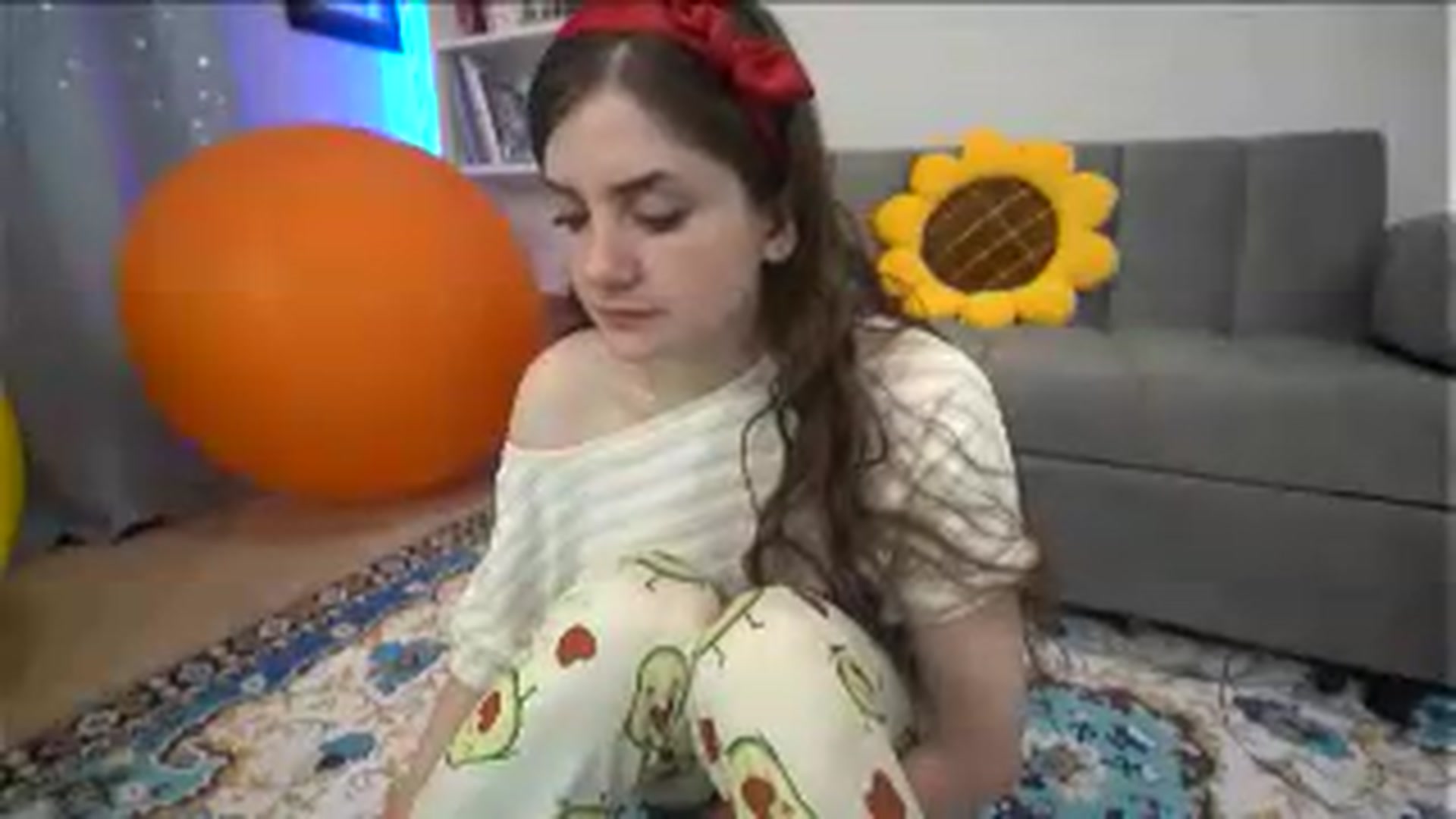 Gallery image thumbnail from AmberPeach's myfreecams stream on, 05/14/2026, 20:33 image 19 of 20