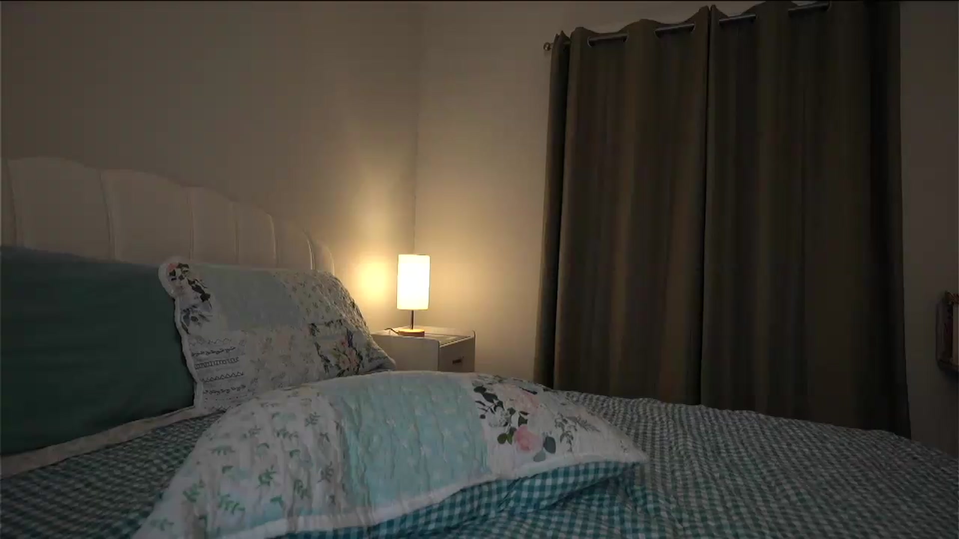 Gallery image thumbnail from AmberPeach's myfreecams stream on, 06/10/2026, 08:11 image 2 of 20