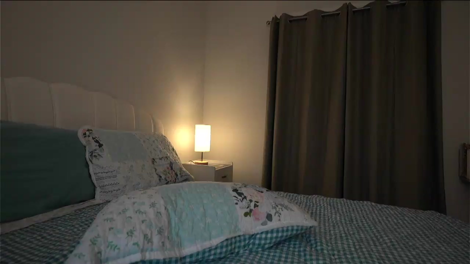 Gallery image thumbnail from AmberPeach's myfreecams stream on, 06/10/2026, 08:11 image 5 of 20