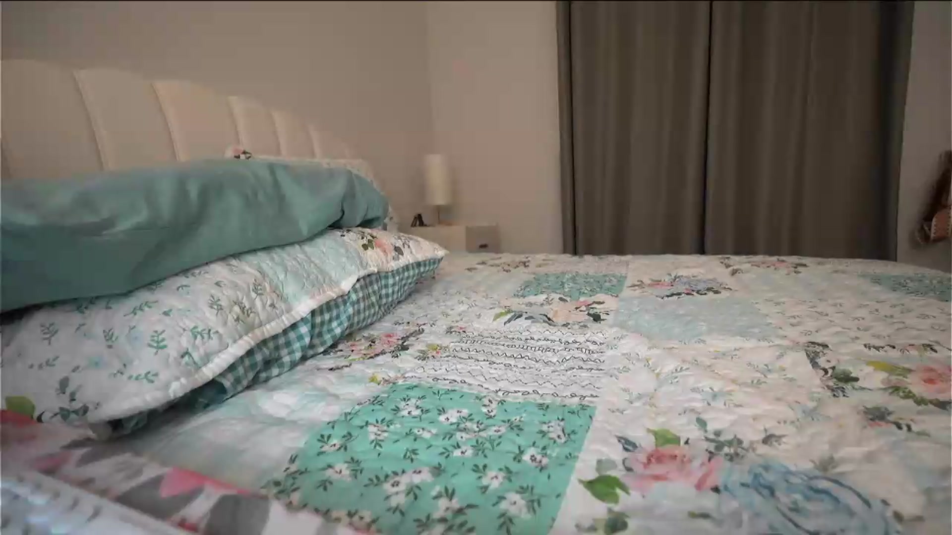 Gallery image thumbnail from AmberPeach's myfreecams stream on, 06/12/2026, 05:49 image 10 of 20