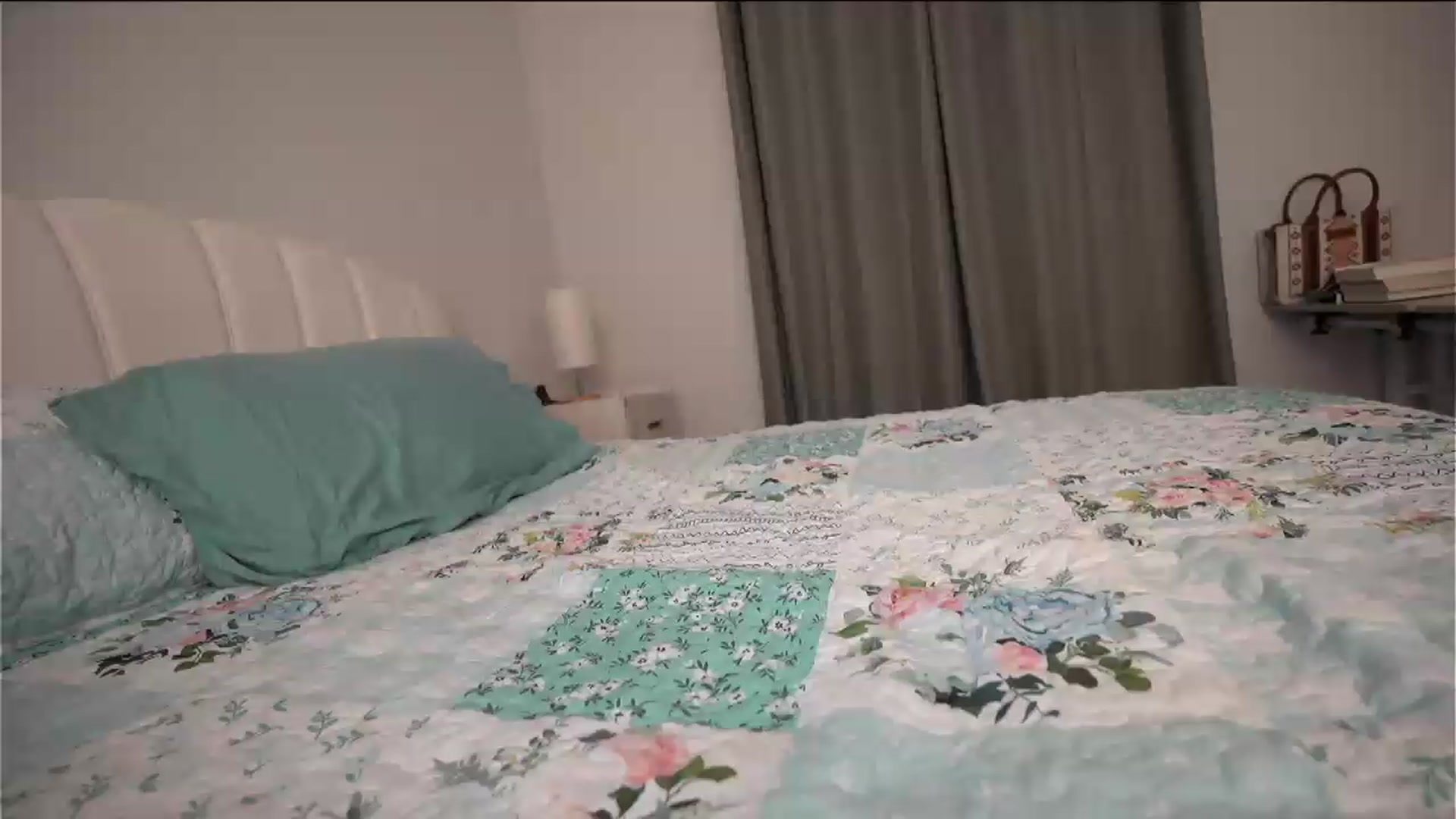 Gallery image thumbnail from AmberPeach's myfreecams stream on, 06/13/2026, 02:19 image 15 of 20