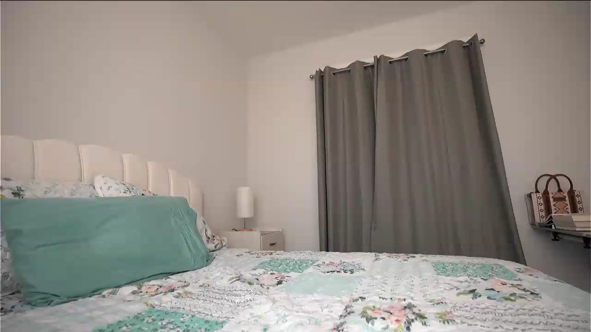 Gallery image thumbnail from AmberPeach's myfreecams stream on, 06/16/2026, 08:09 image 11 of 20