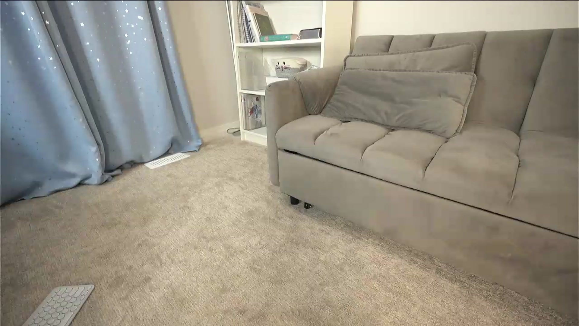 Gallery image thumbnail from AmberPeach's myfreecams stream on, 07/06/2026, 04:42 image 10 of 20