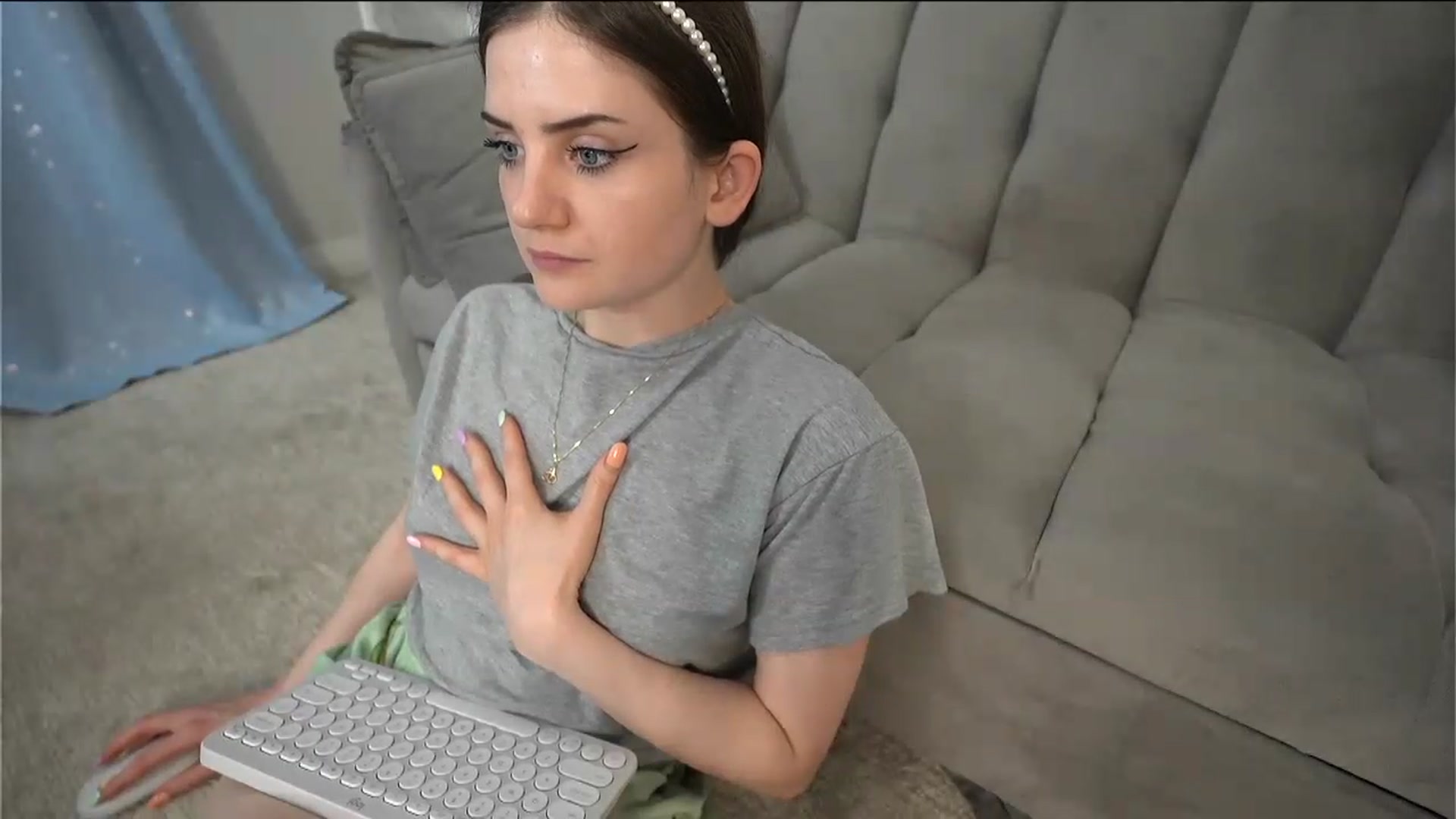 Gallery image thumbnail from AmberPeach's myfreecams stream on, 07/08/2026, 16:16 image 18 of 20