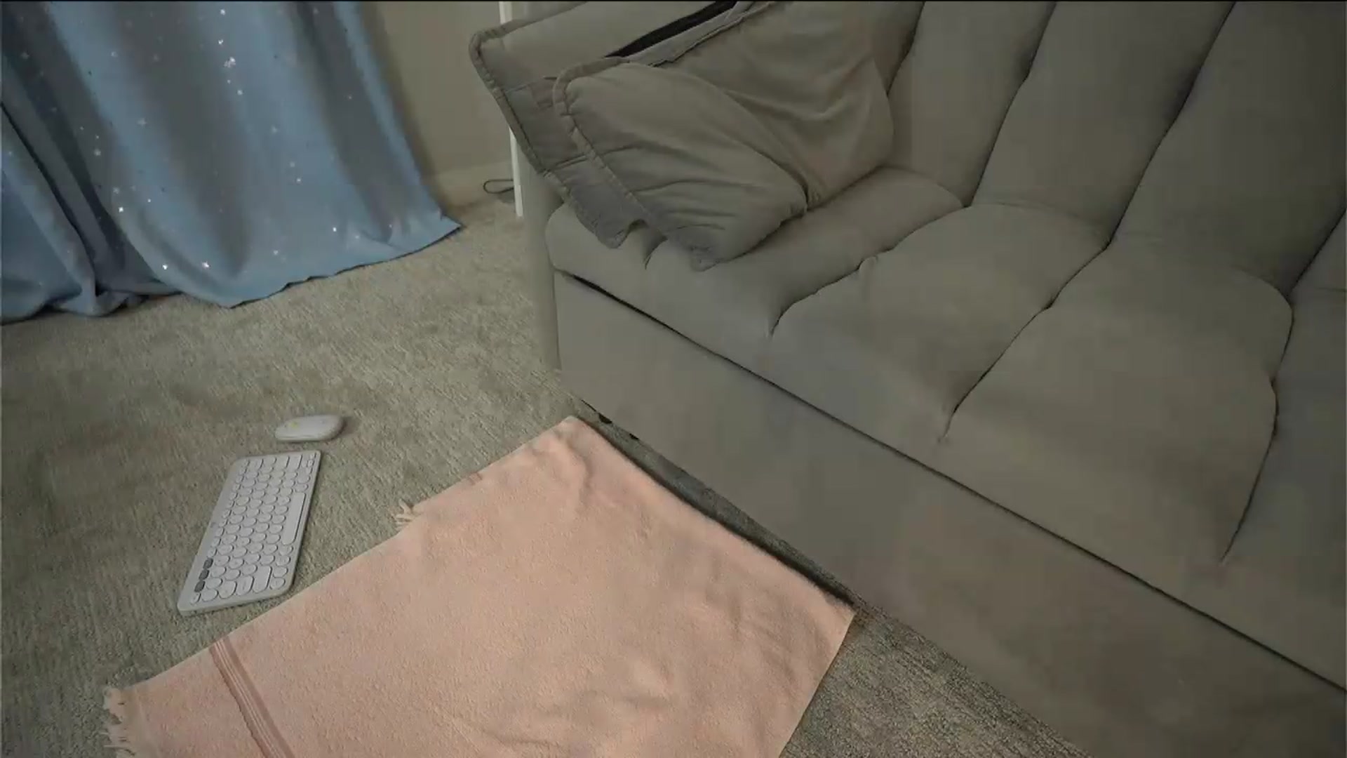 Gallery image thumbnail from AmberPeach's myfreecams stream on, 07/10/2026, 04:59 image 15 of 20