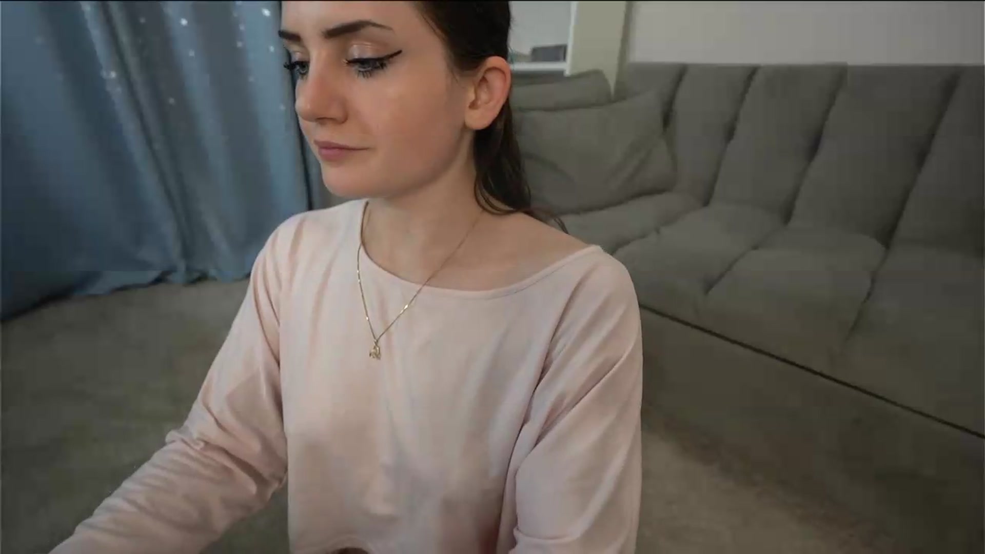 Gallery image thumbnail from AmberPeach's myfreecams stream on, 07/11/2026, 09:34 image 13 of 20