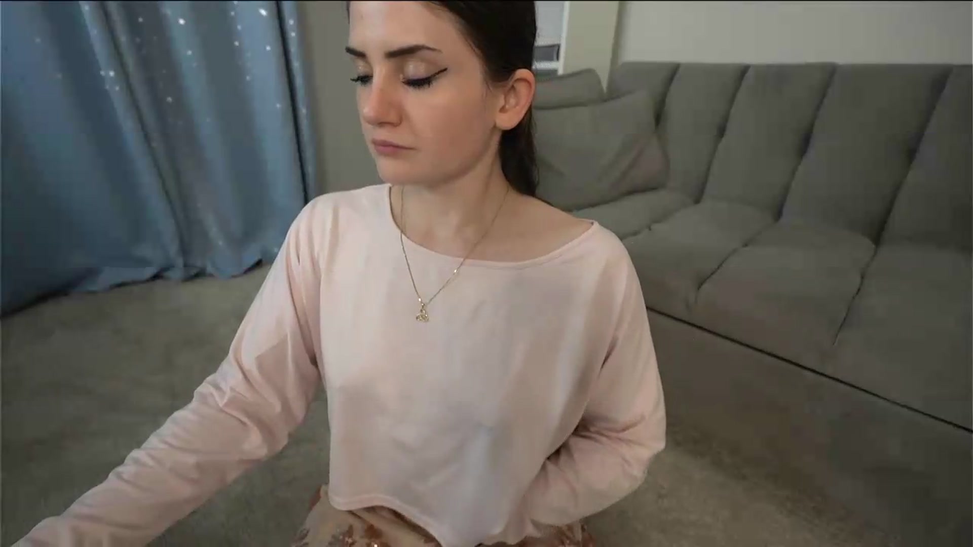 Gallery image thumbnail from AmberPeach's myfreecams stream on, 07/11/2026, 09:34 image 10 of 20