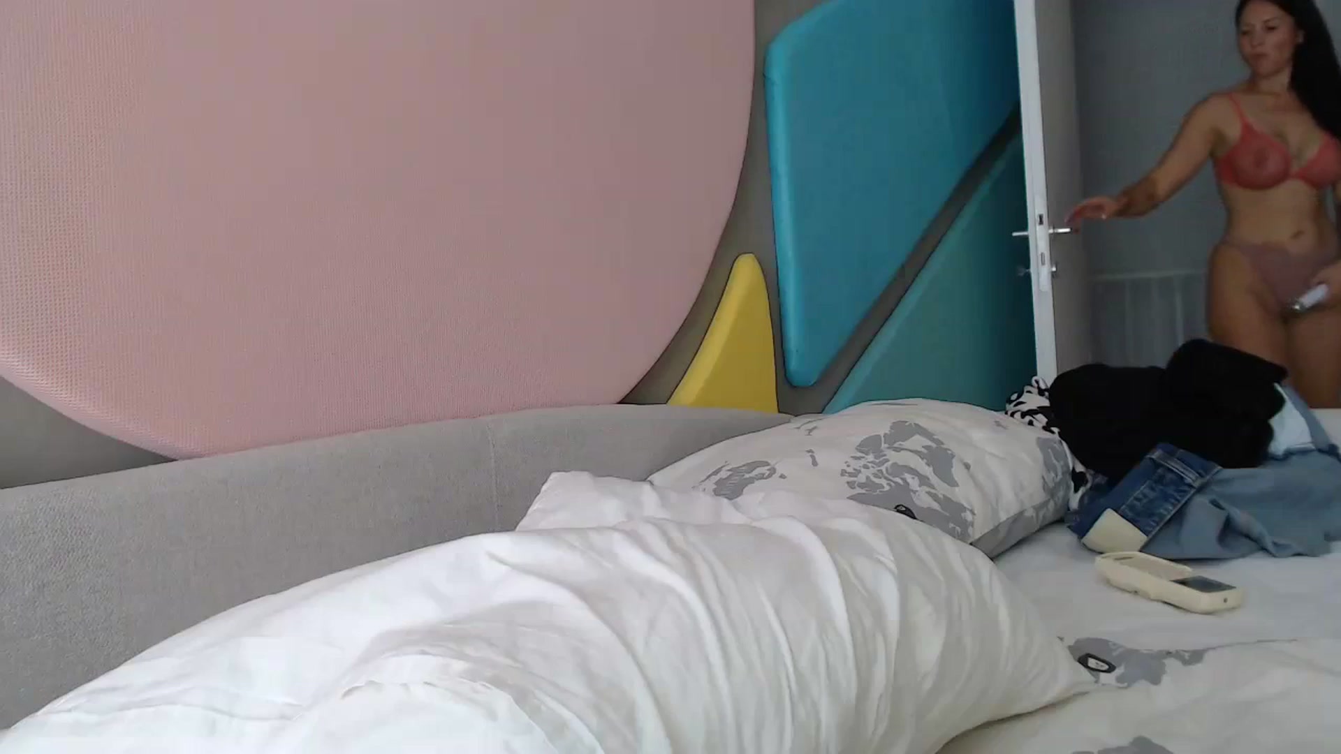 Gallery image thumbnail from AmberPeachX's myfreecams stream on, 08/24/2023, 14:27 image 3 of 20