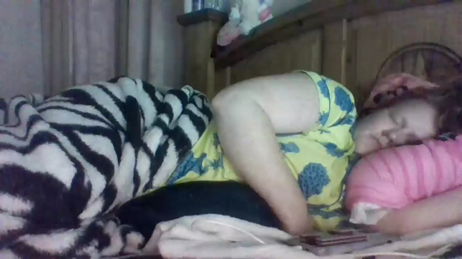 Gallery image thumbnail from AmberRosita's myfreecams stream on, 03/19/2025, 06:28 image 1 of 20