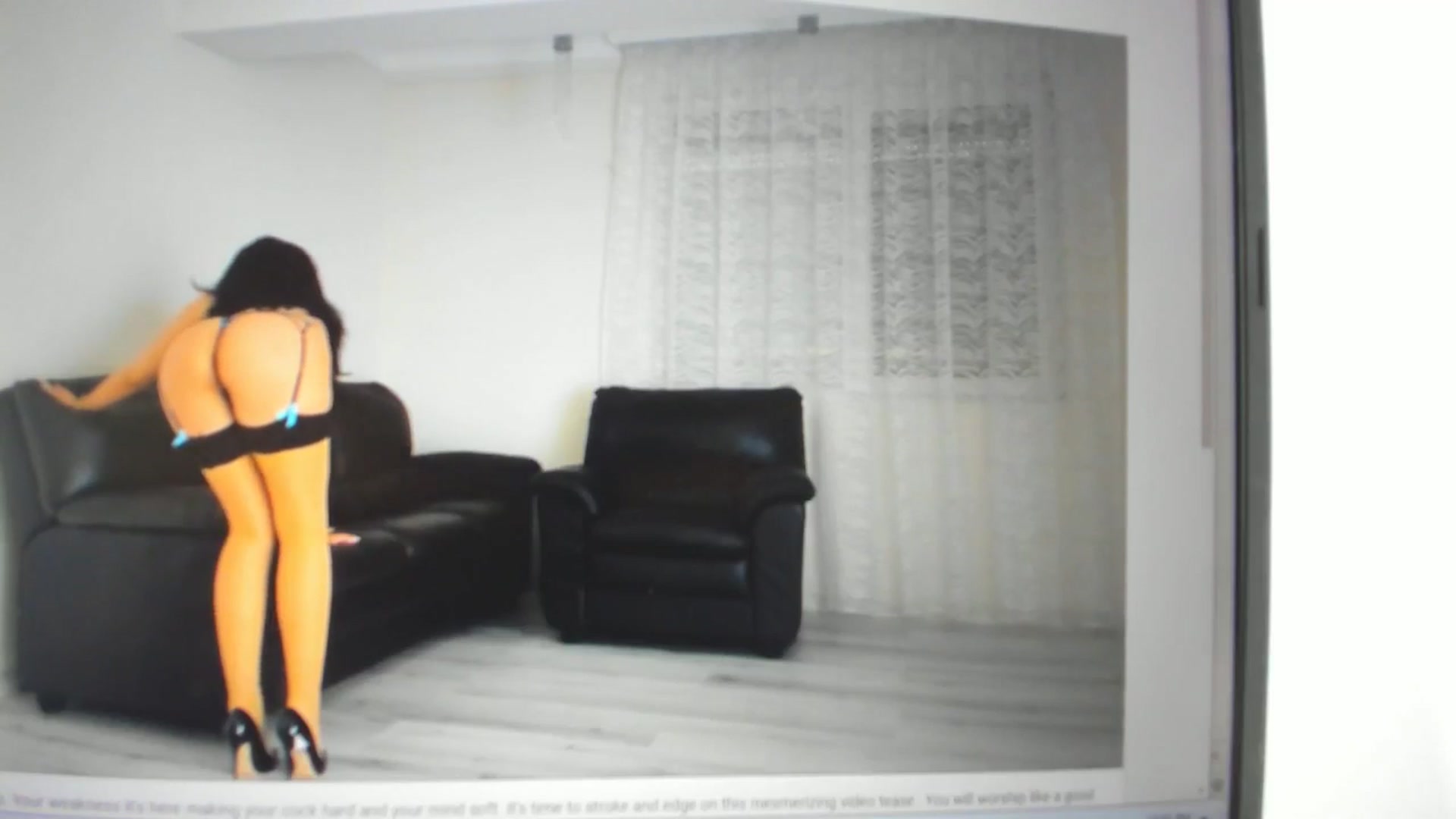 Gallery image thumbnail from AmberVenus's myfreecams stream on, 02/06/2025, 21:09 image 16 of 20