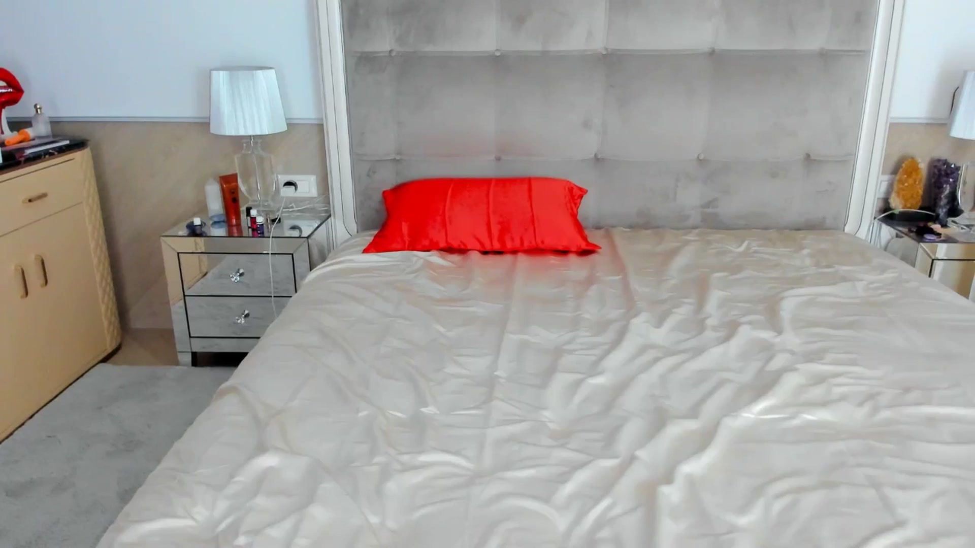 Gallery image thumbnail from AmberVenus's myfreecams stream on, 02/13/2025, 21:14 image 10 of 20