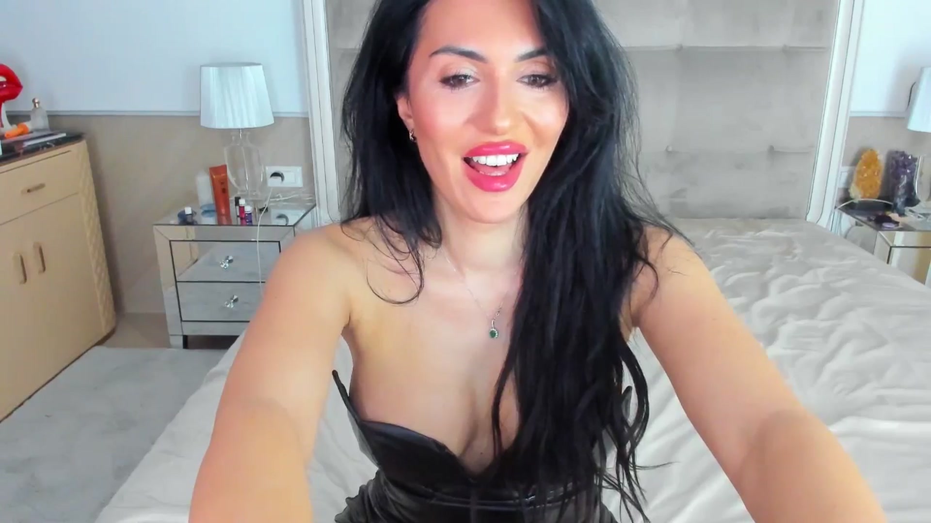 Gallery image thumbnail from AmberVenus's myfreecams stream on, 02/13/2025, 21:14 image 20 of 20