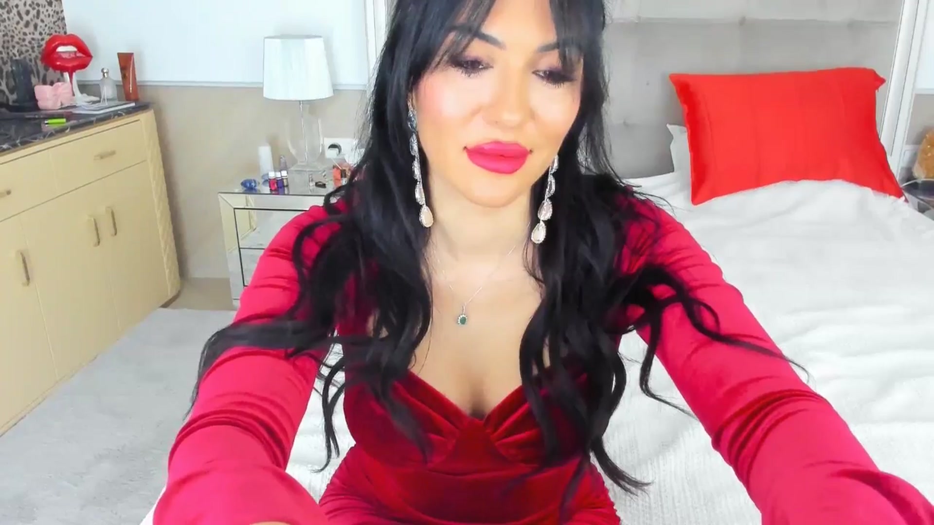 Gallery image thumbnail from AmberVenus's myfreecams stream on, 02/18/2025, 21:59 image 5 of 20