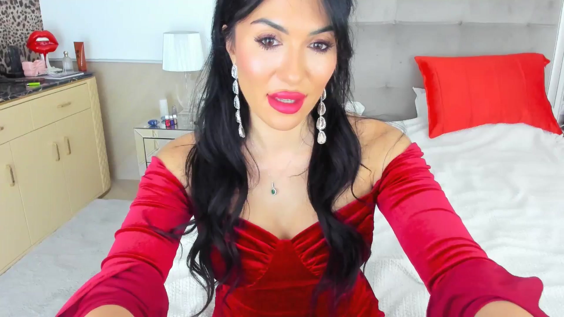 Gallery image thumbnail from AmberVenus's myfreecams stream on, 02/18/2025, 21:59 image 13 of 20