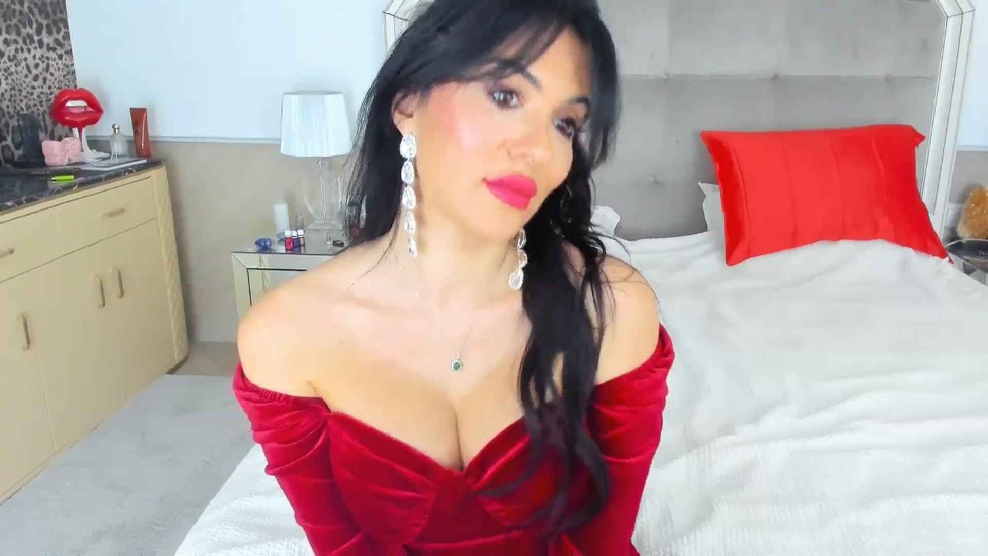 Gallery image thumbnail from AmberVenus's myfreecams stream on, 02/18/2025, 21:59 image 6 of 20