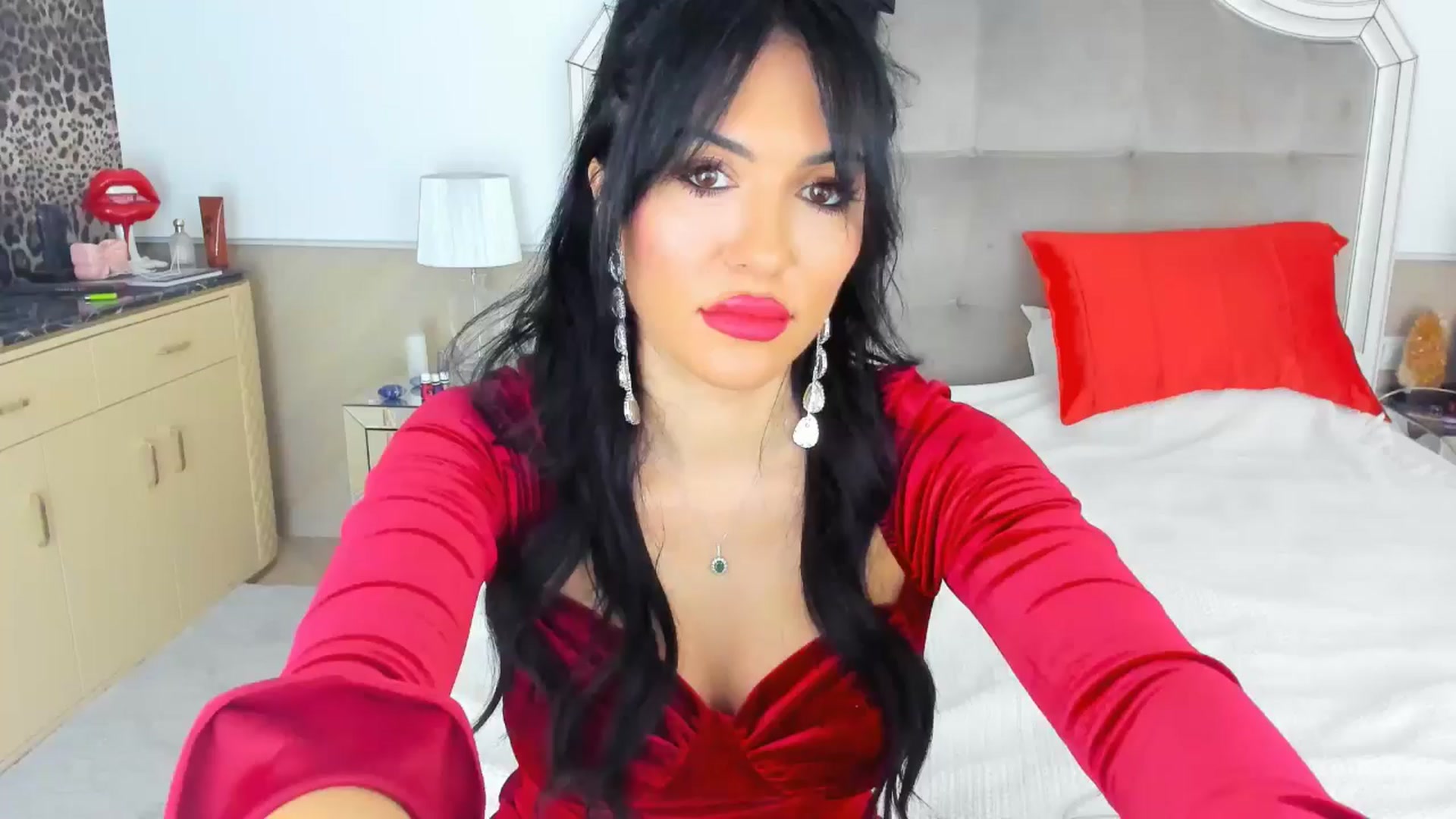 Gallery image thumbnail from AmberVenus's myfreecams stream on, 02/18/2025, 21:59 image 1 of 20