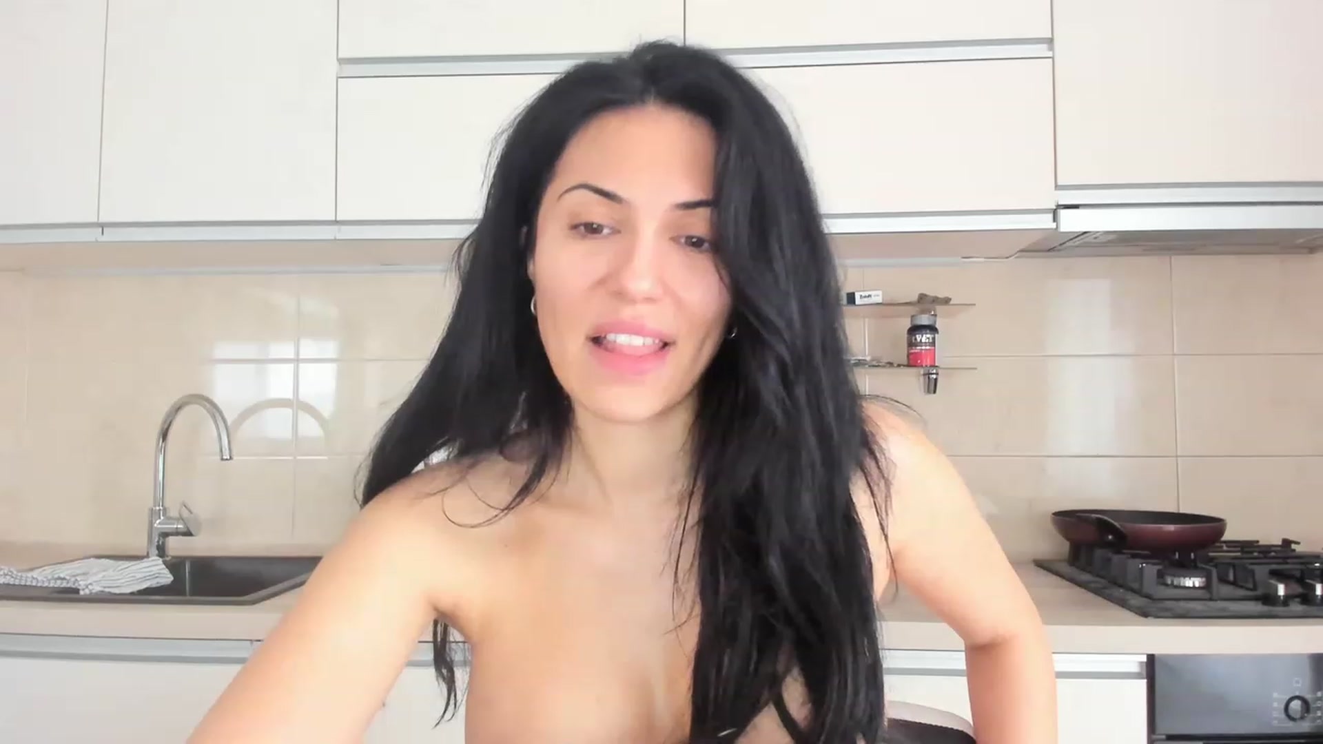 Gallery image thumbnail from AmberWTF's myfreecams stream on, 12/03/2022, 07:25 image 20 of 20