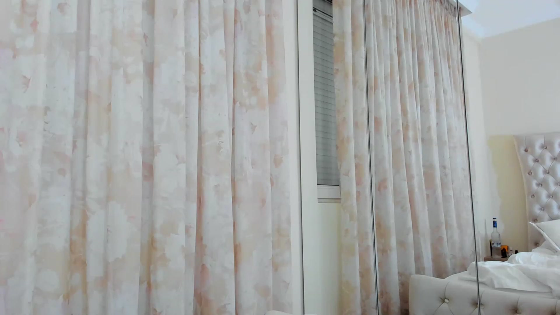 Gallery image thumbnail from AmberWTF's myfreecams stream on, 02/15/2023, 18:50 image 4 of 20