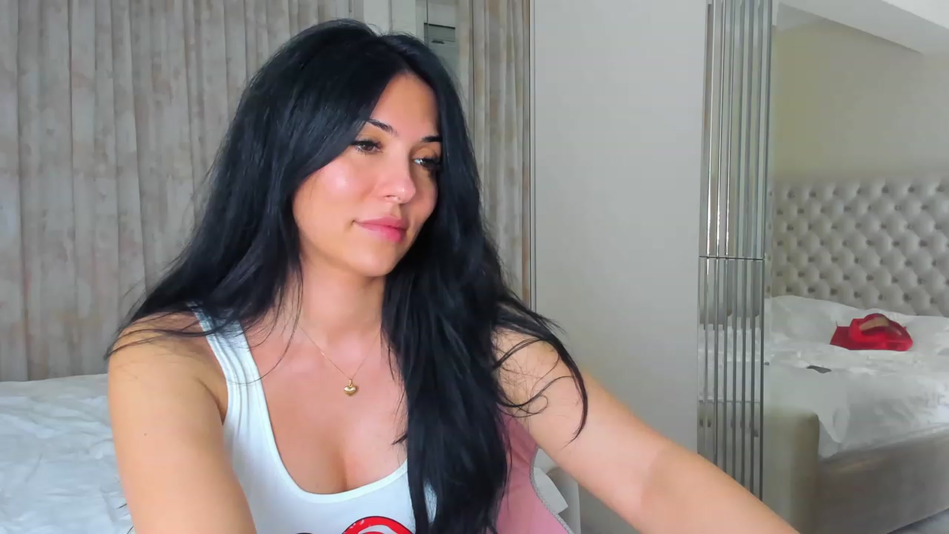 Gallery image thumbnail from AmberWTF's myfreecams stream on, 04/18/2023, 15:06 image 19 of 20