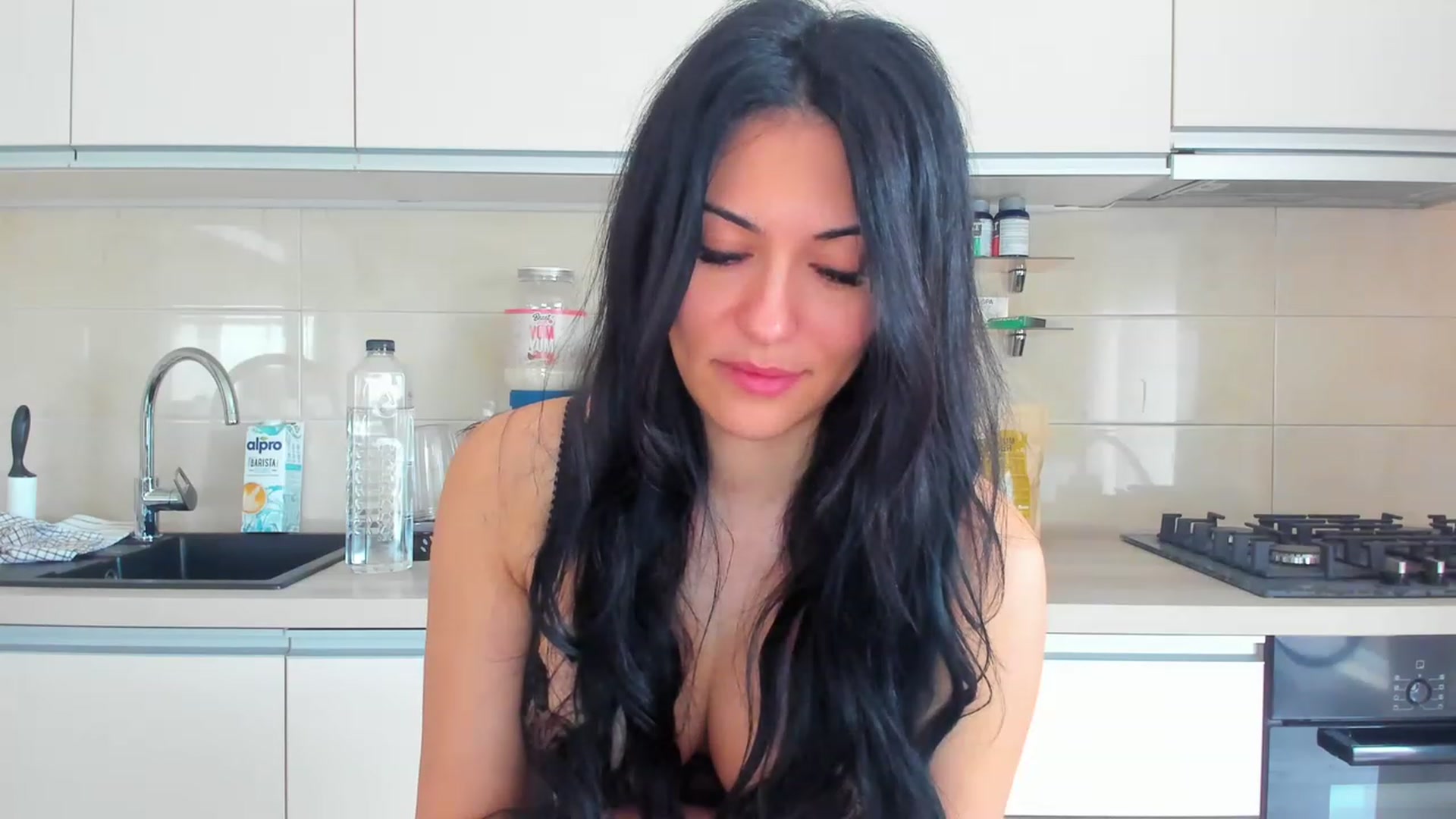 Gallery image thumbnail from AmberWTF's myfreecams stream on, 05/04/2023, 07:26 image 17 of 20