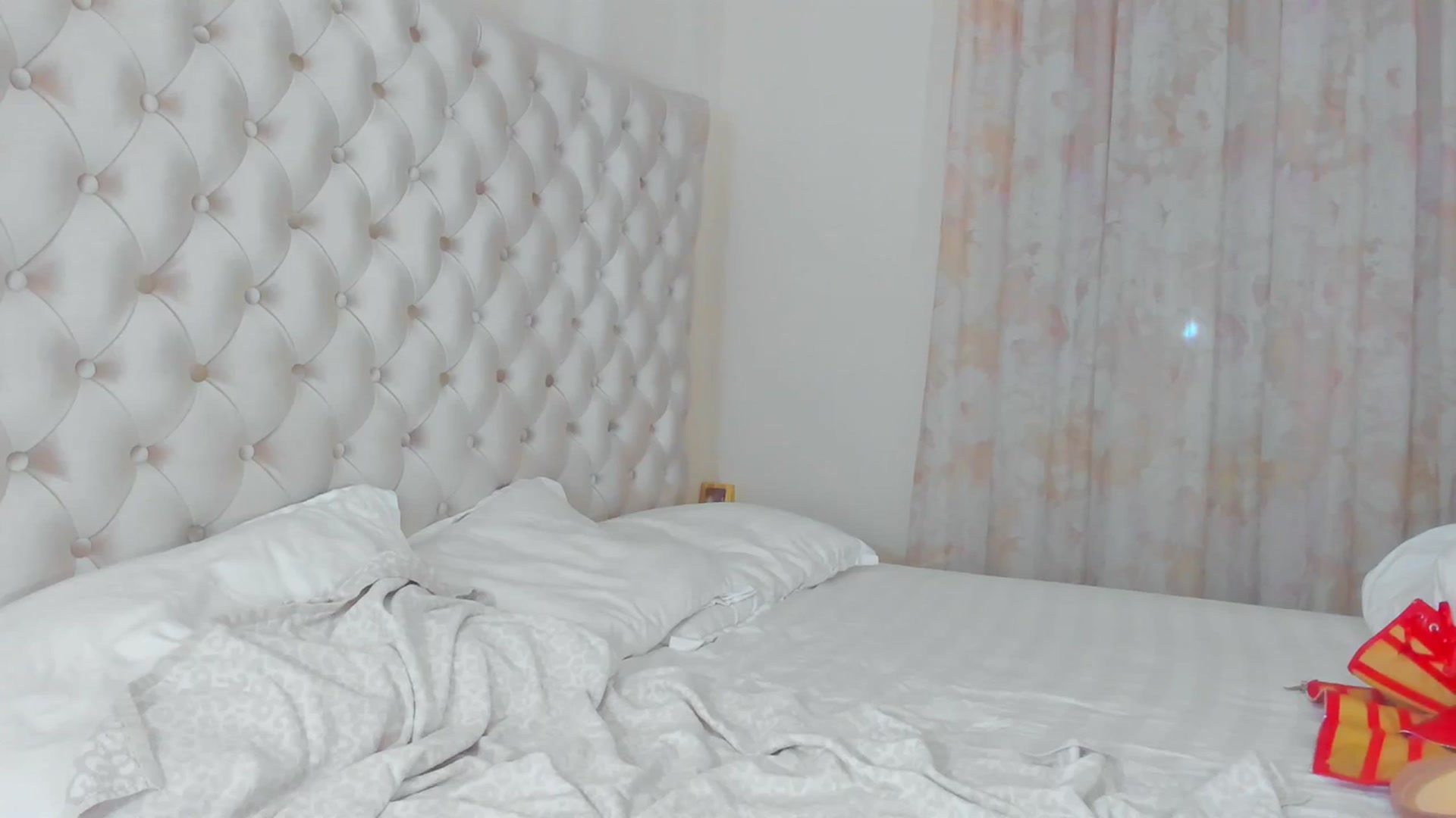 Gallery image thumbnail from AmberWTF's myfreecams stream on, 11/25/2023, 19:49 image 10 of 20