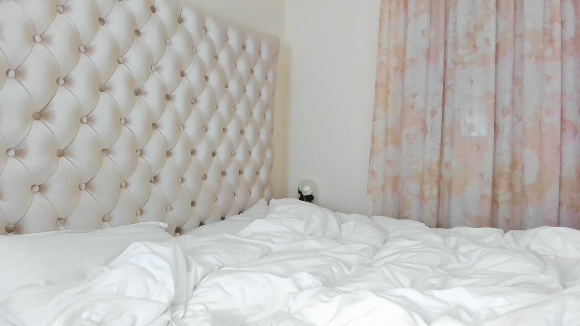 Gallery image thumbnail from AmberWTF's myfreecams stream on, 03/28/2024, 18:22 image 19 of 20