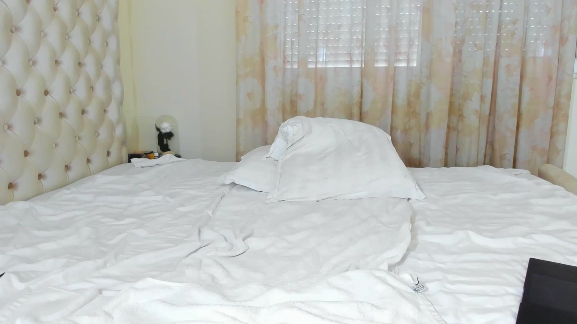 Gallery image thumbnail from AmberWTF's myfreecams stream on, 06/08/2024, 15:19 image 18 of 20