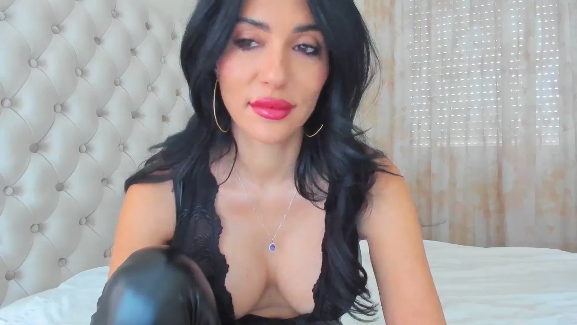 Gallery image thumbnail from AmberWTF's myfreecams stream on, 06/12/2024, 15:55 image 5 of 20