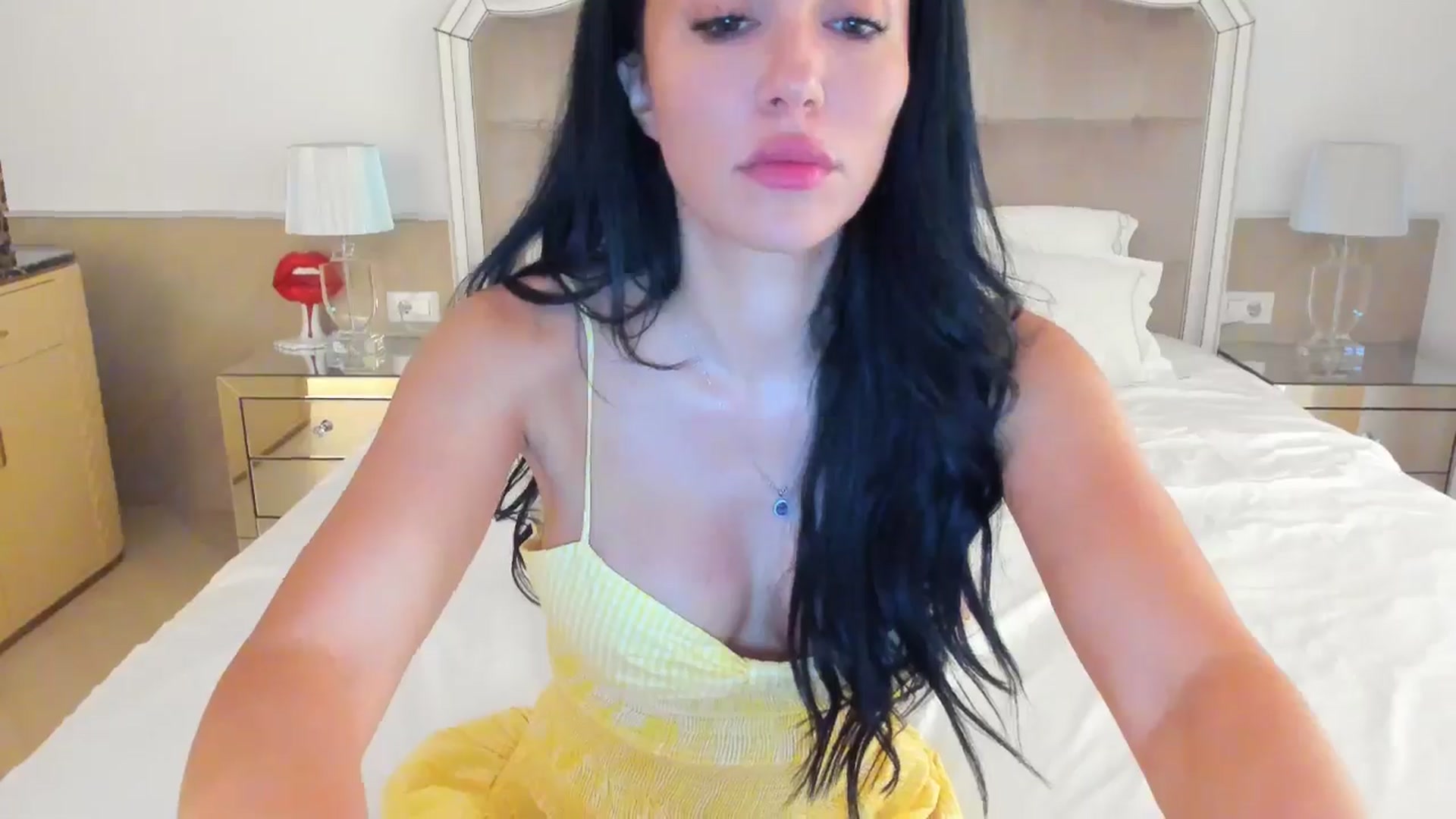 Gallery image thumbnail from AmberWTF's myfreecams stream on, 06/18/2024, 17:13 image 16 of 20