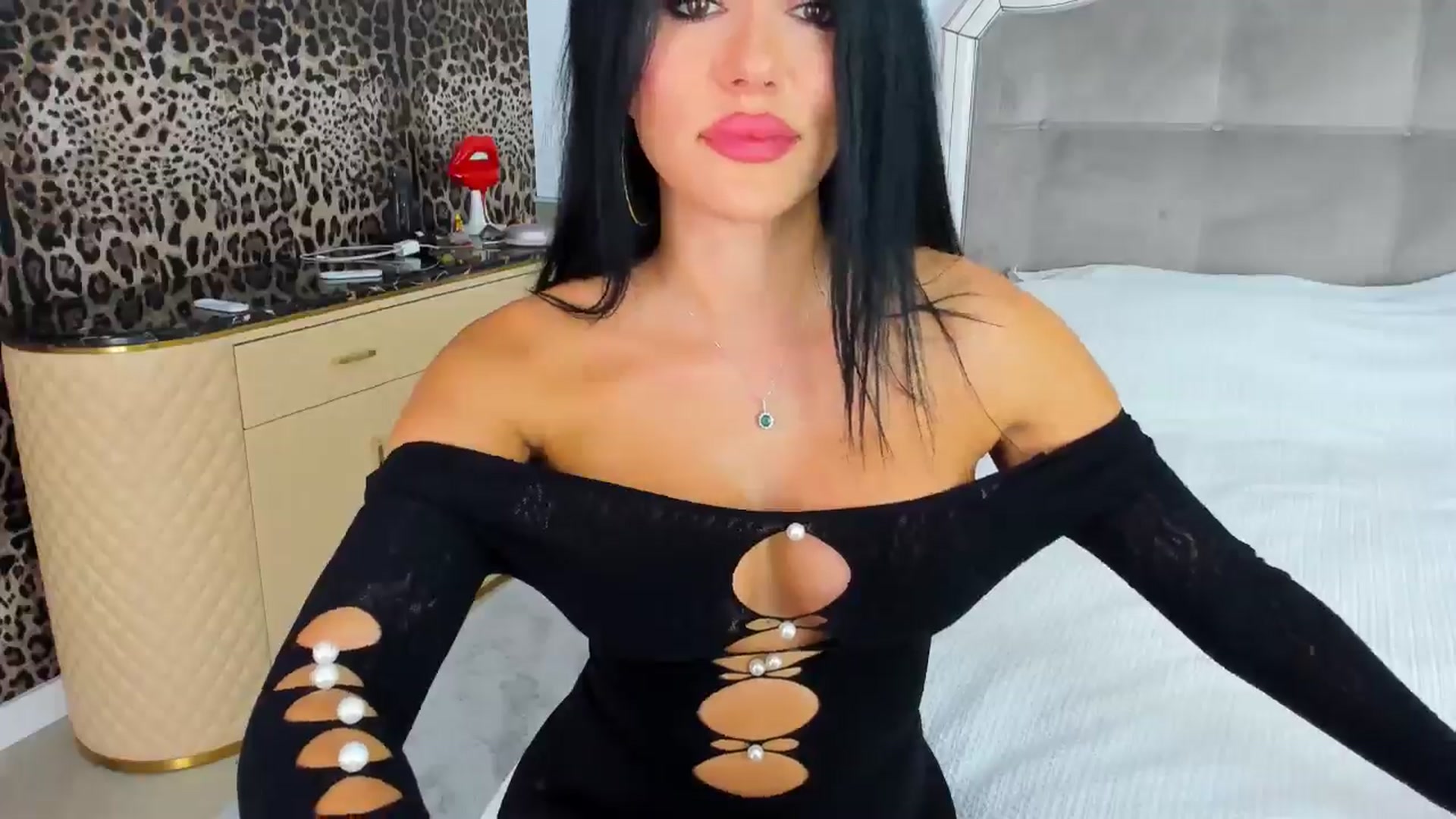 Gallery image thumbnail from AmberWTF's myfreecams stream on, 09/20/2024, 21:07 image 13 of 20