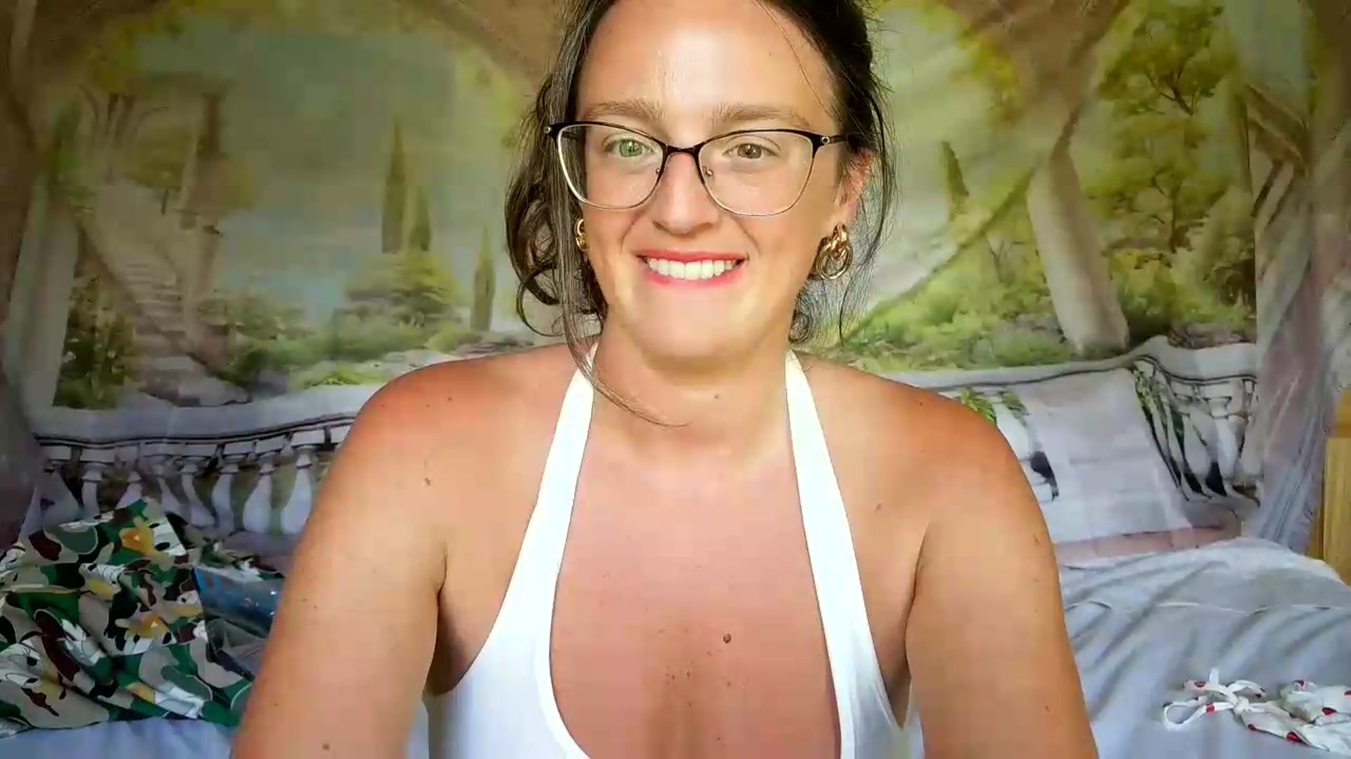 Gallery image thumbnail from AmberWaves's myfreecams stream on, 09/16/2026, 19:56 image 6 of 20